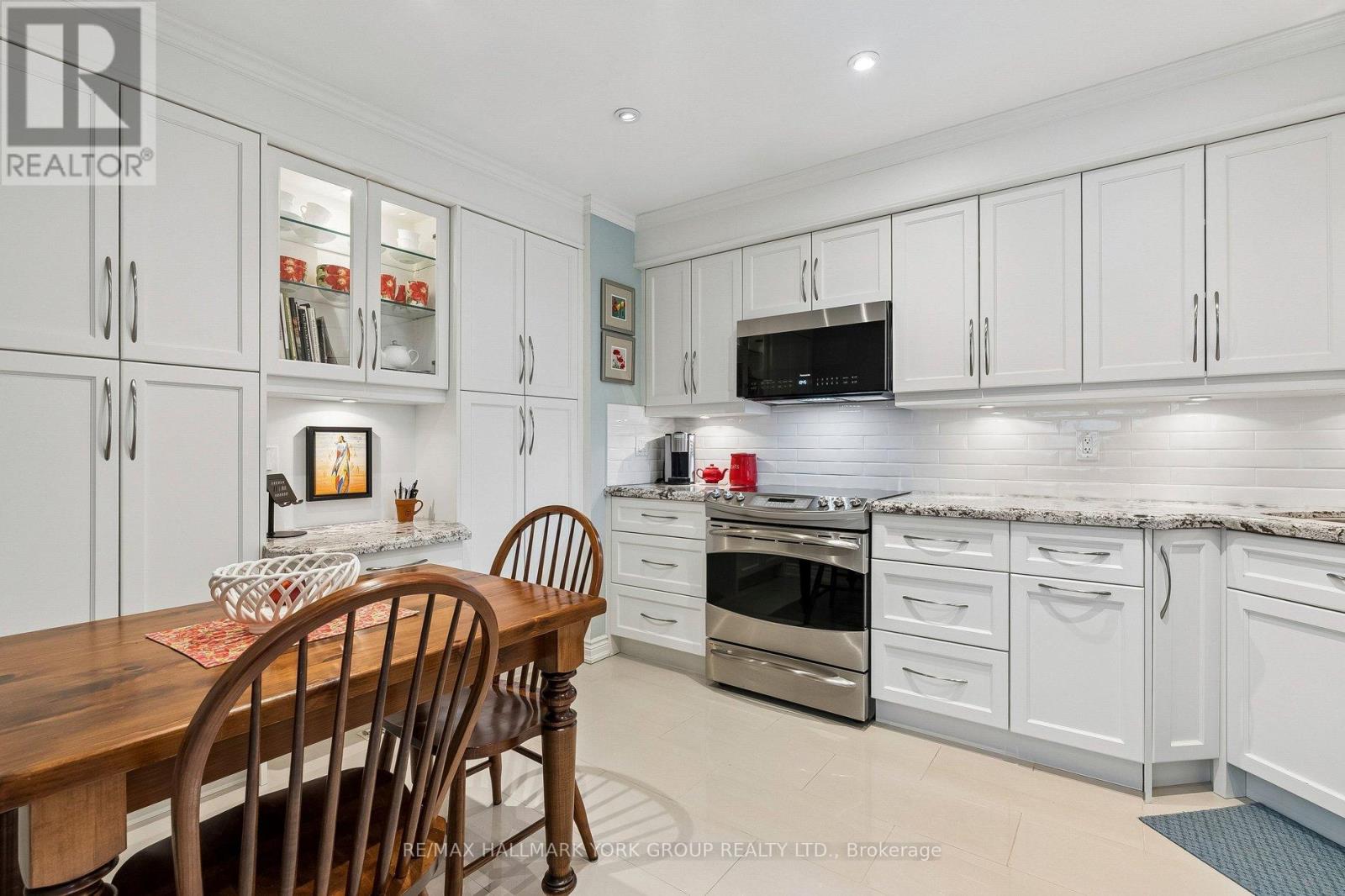 44 English Ivy Way, Toronto, Ontario  M2H 3M4 - Photo 12 - C12971766