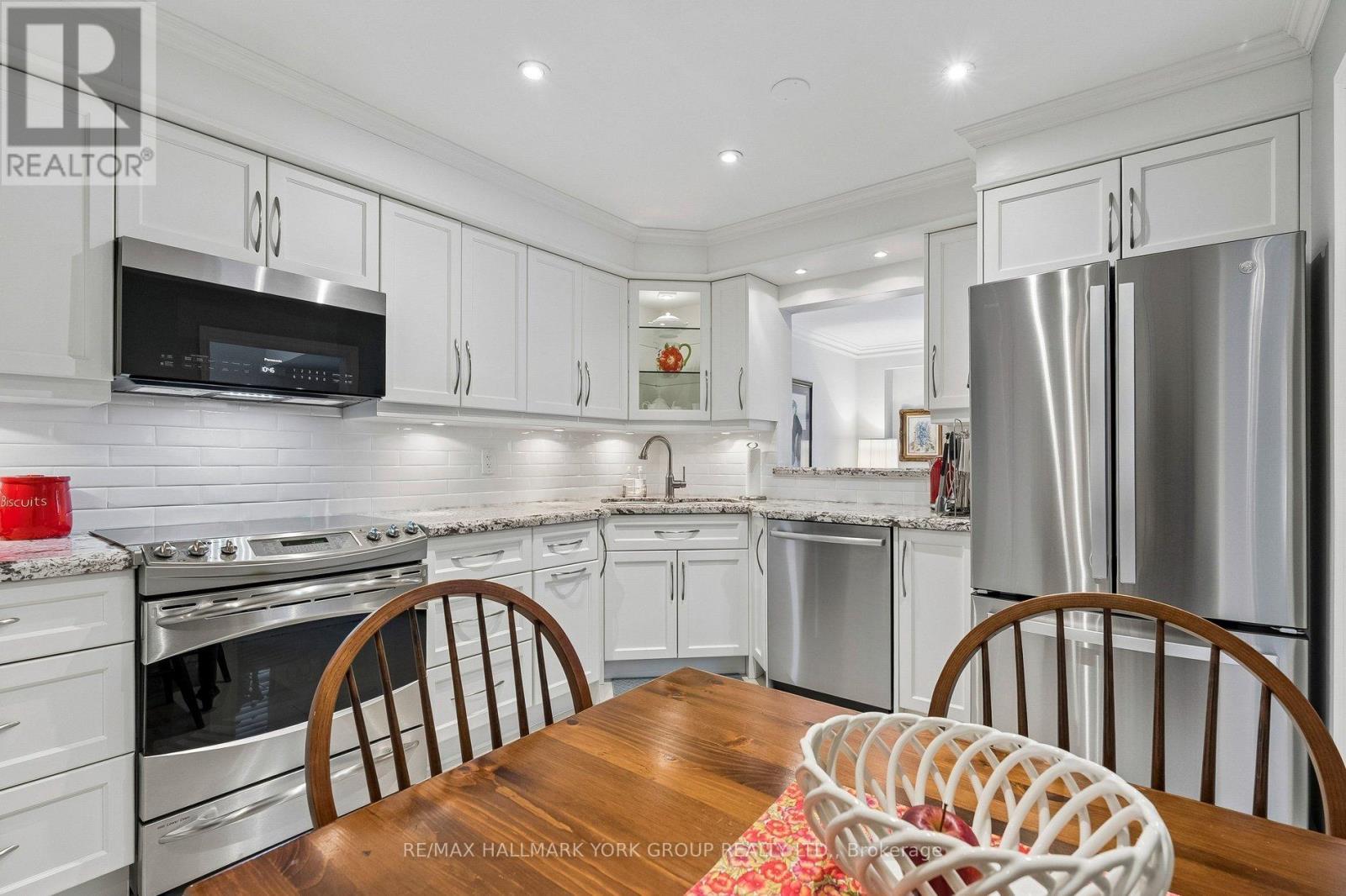 44 English Ivy Way, Toronto, Ontario  M2H 3M4 - Photo 49 - C12971766