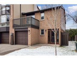 44 ENGLISH IVY WAY, Toronto, Ontario