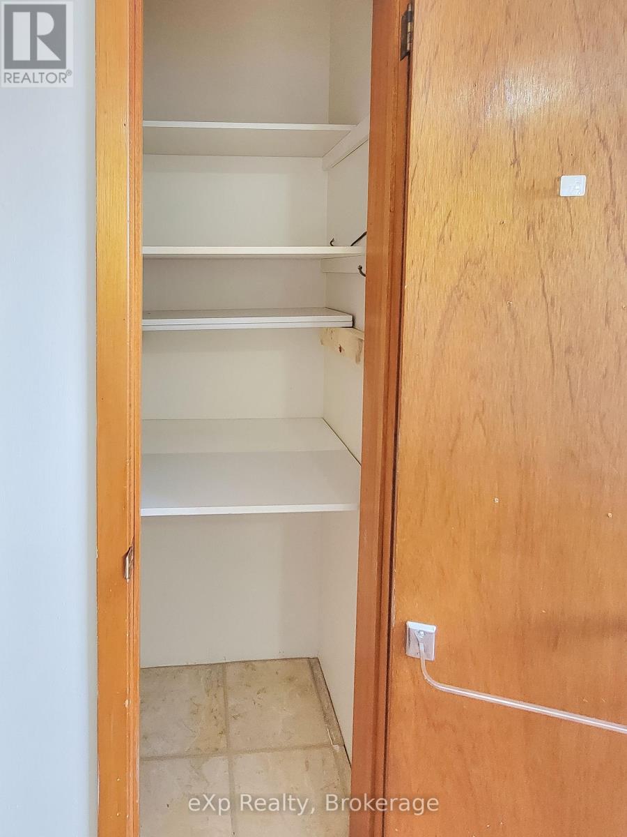 920 5th Avenue E, Owen Sound, Ontario  N4K 2S2 - Photo 37 - X12854800