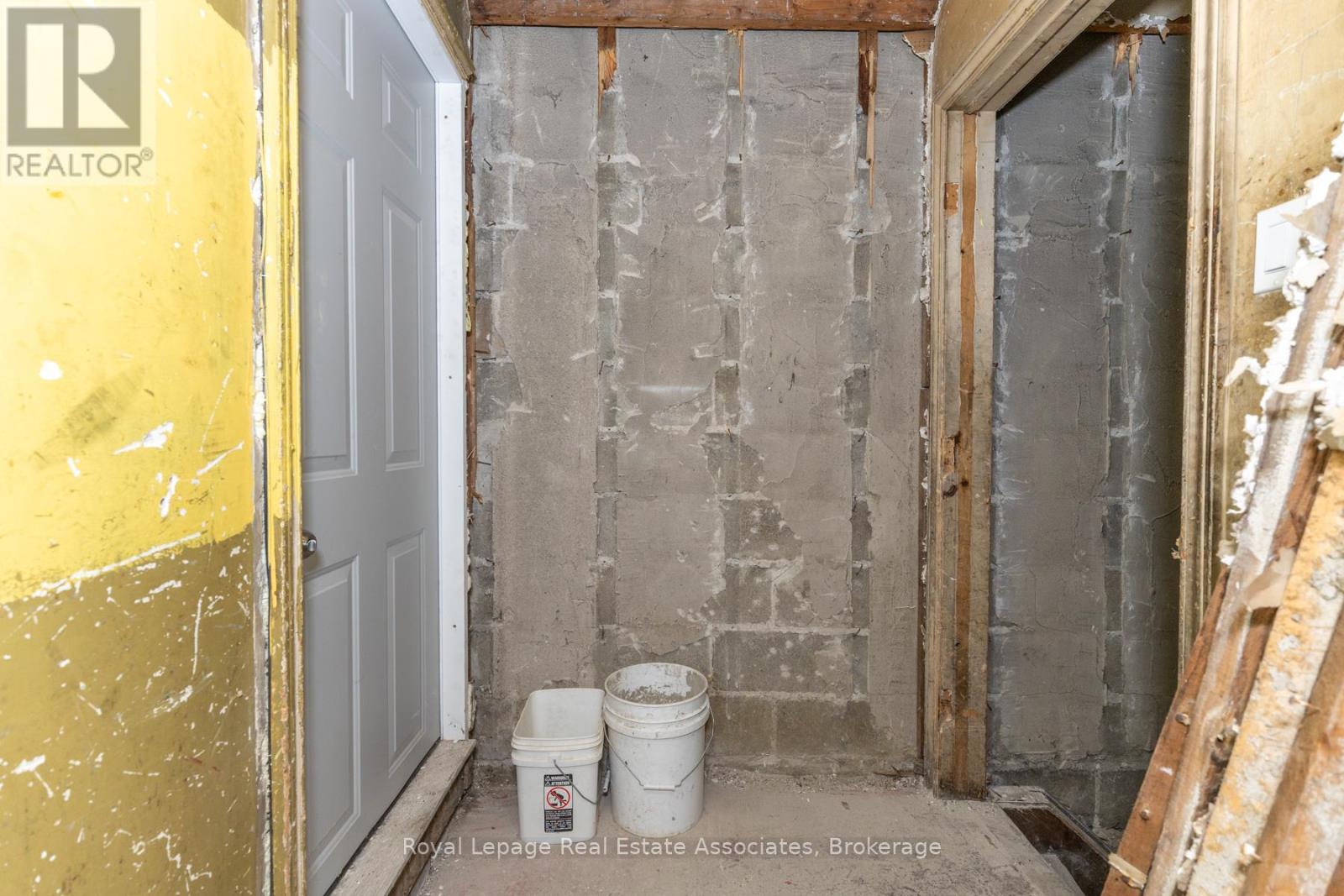 309 Augusta Avenue, Toronto, Ontario  M5T 2M2 - Photo 20 - C12971852