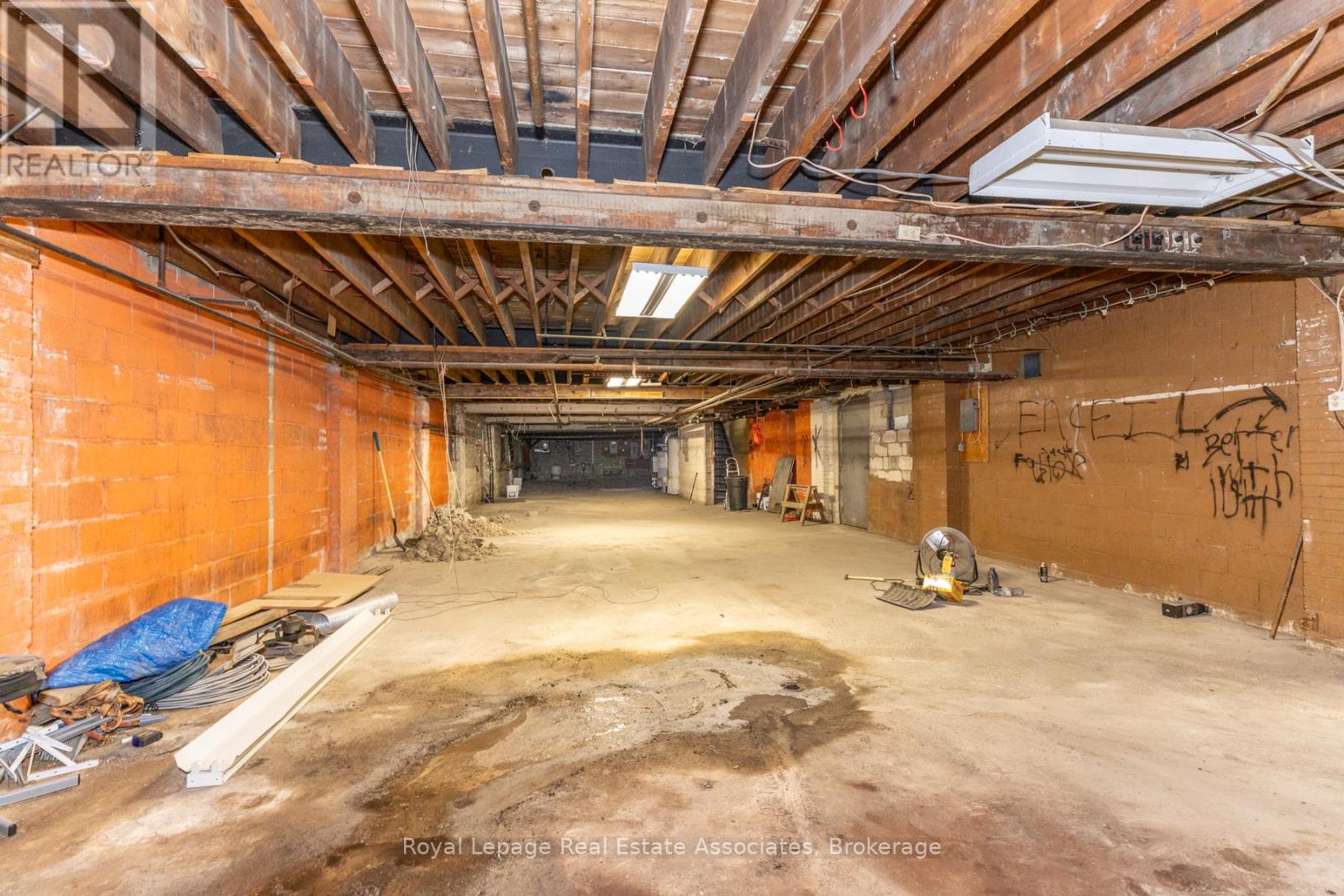 309 Augusta Avenue, Toronto, Ontario  M5T 2M2 - Photo 23 - C12971852