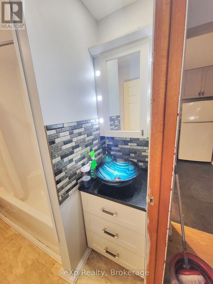 920 5th Avenue E, Owen Sound, Ontario  N4K 2S2 - Photo 47 - X12854800