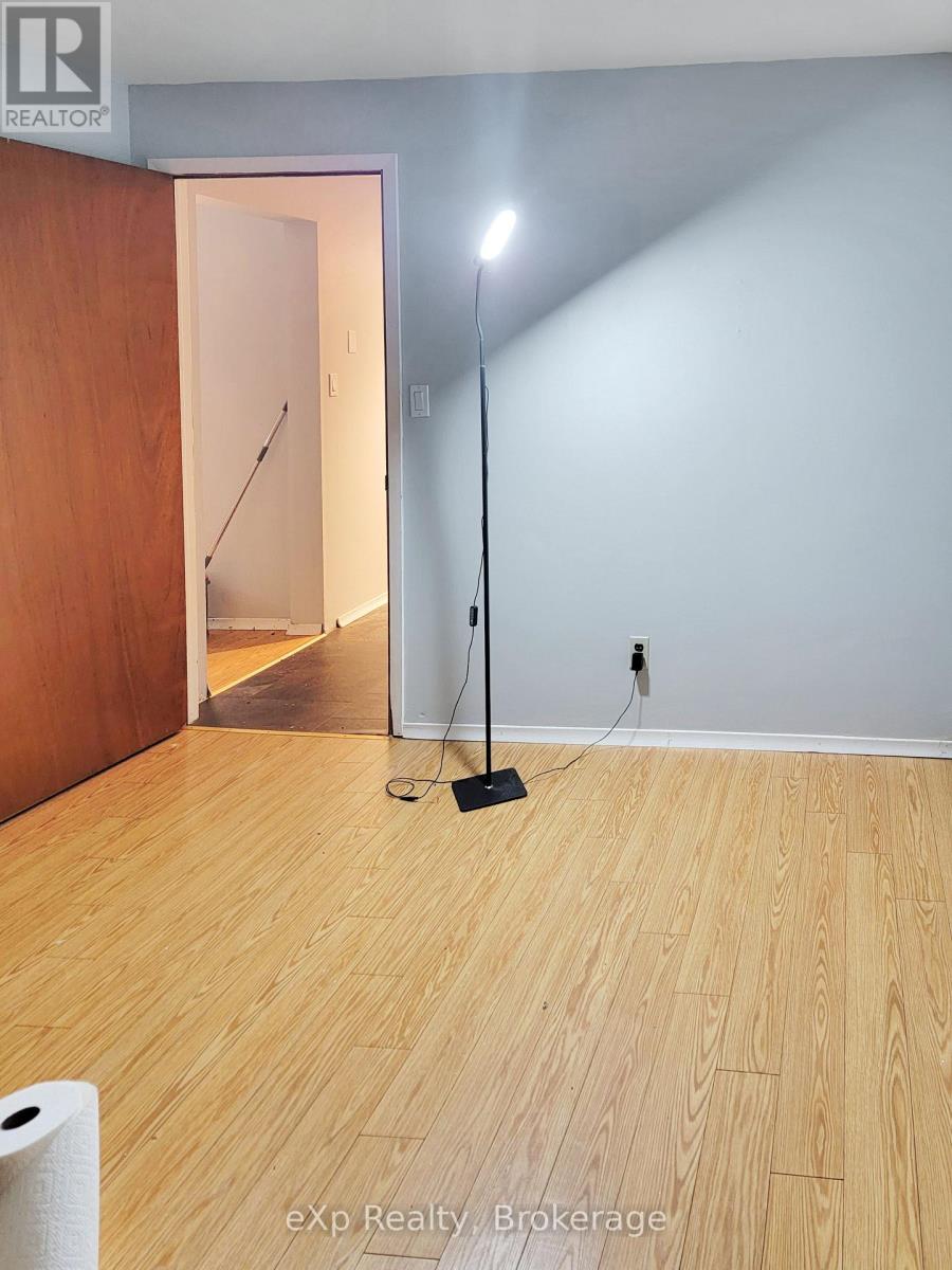 920 5th Avenue E, Owen Sound, Ontario  N4K 2S2 - Photo 9 - X12854800