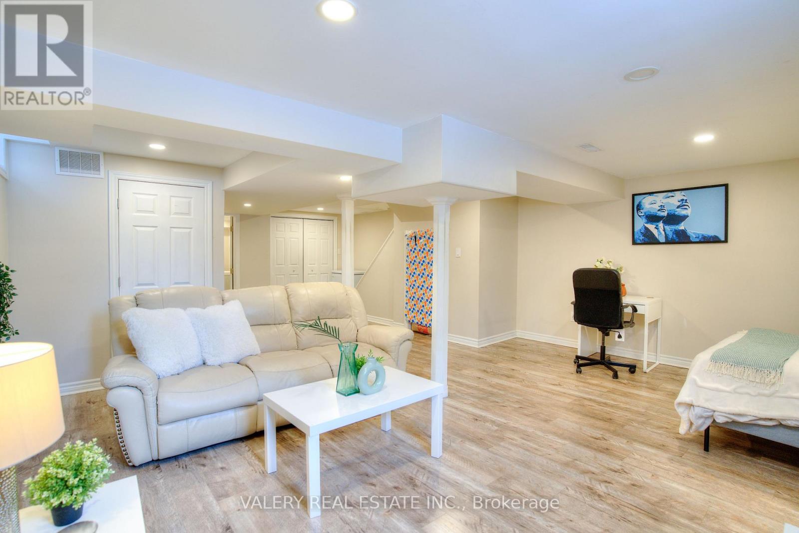 848 Attersley Dr Drive, Oshawa, Ontario  L1K 1T9 - Photo 11 - E12971870