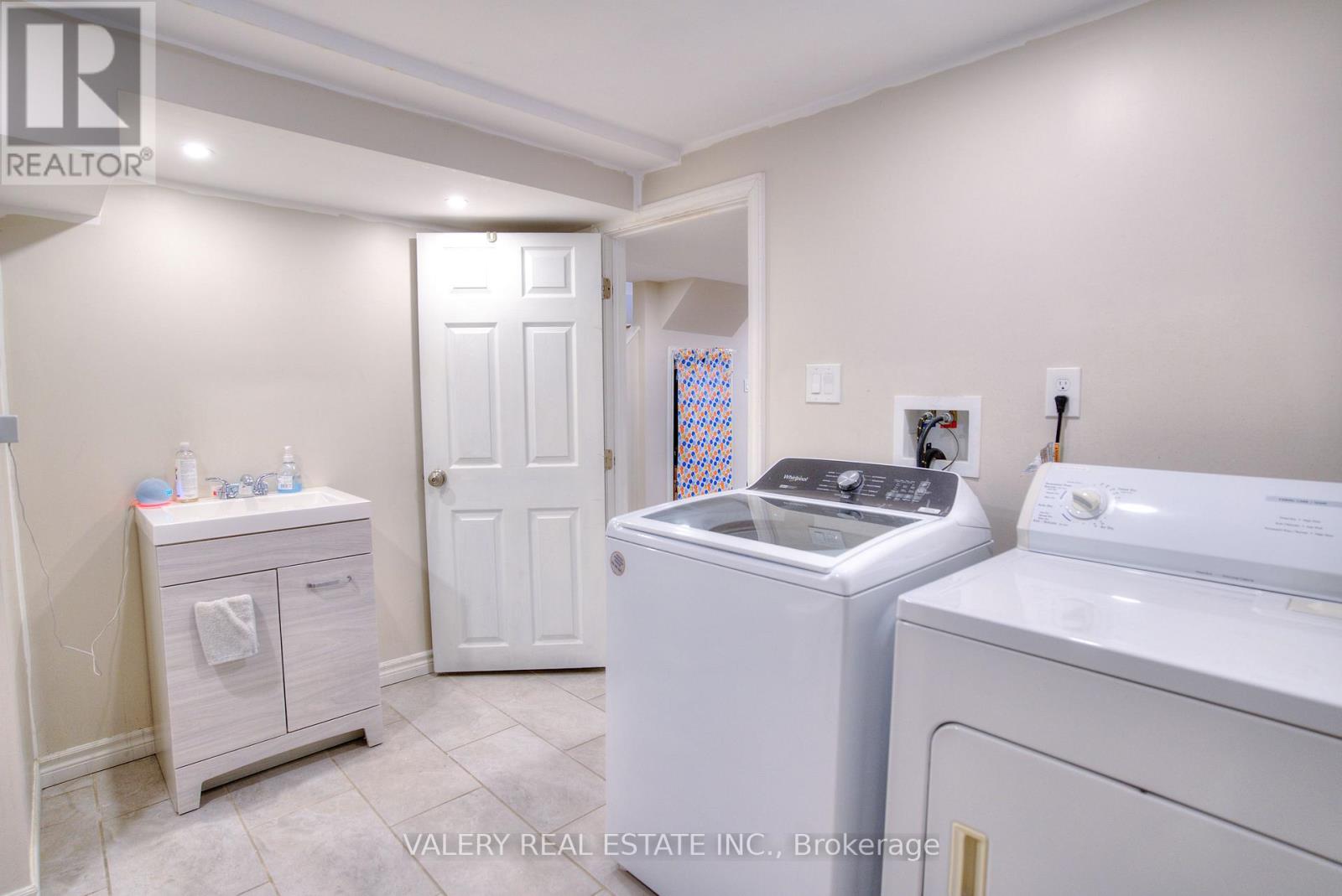 848 Attersley Dr Drive, Oshawa, Ontario  L1K 1T9 - Photo 7 - E12971870