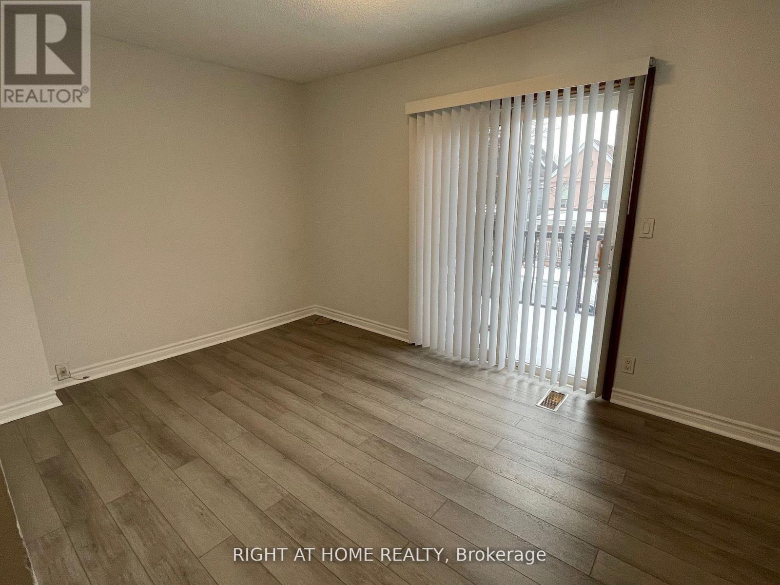 2nd Floor - 31 Hallam Street, Toronto, Ontario  M6G 1W1 - Photo 6 - W12957020