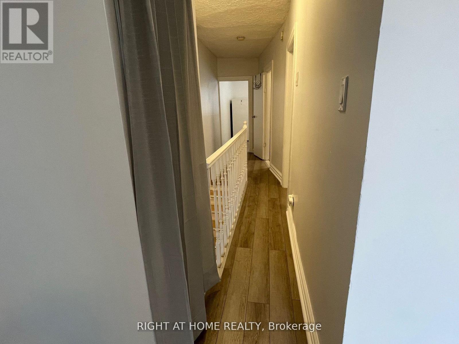 2nd Floor - 31 Hallam Street, Toronto, Ontario  M6G 1W1 - Photo 8 - W12957020