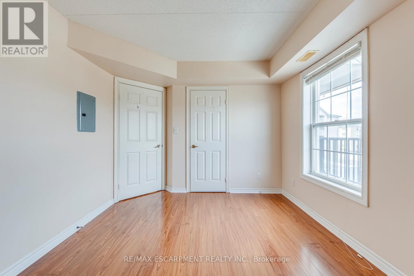 302 - 1411 Walkers Line, Burlington, Ontario  L7M 4P5 - Photo 21 - W12966894