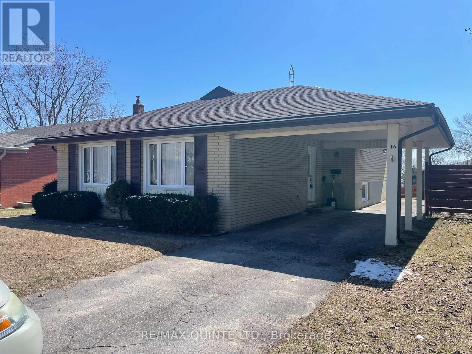 16 Belvedere Road, Quinte West, Ontario  K8V 4A7 - Photo 2 - X12960964