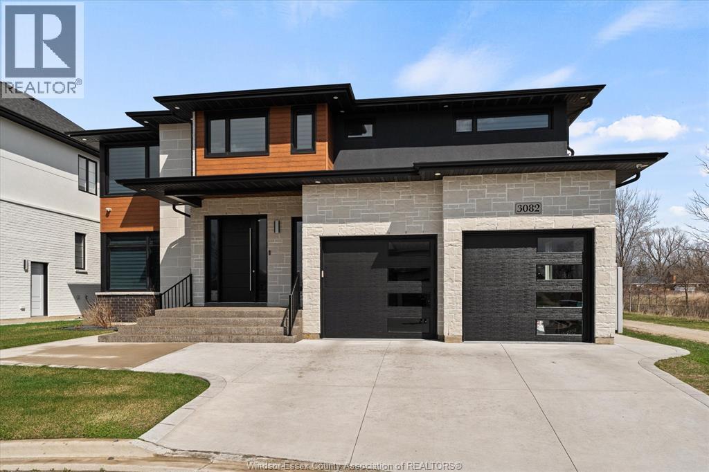 3082 BETTS AVENUE, Windsor, Ontario