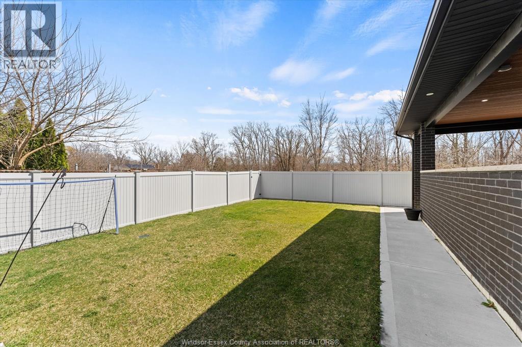 3082 Betts Avenue, Windsor, Ontario  N9B 3L5 - Photo 39 - 26007487