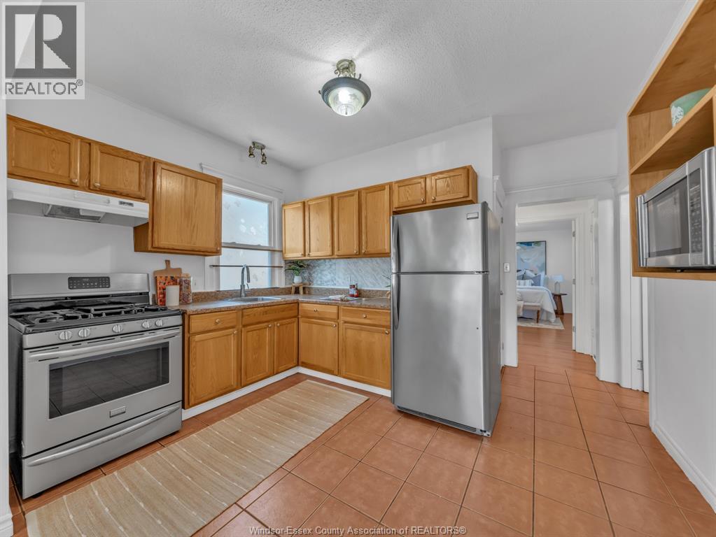 948 Marentette Avenue, Windsor, Ontario  N9A 2A3 - Photo 12 - 26007128