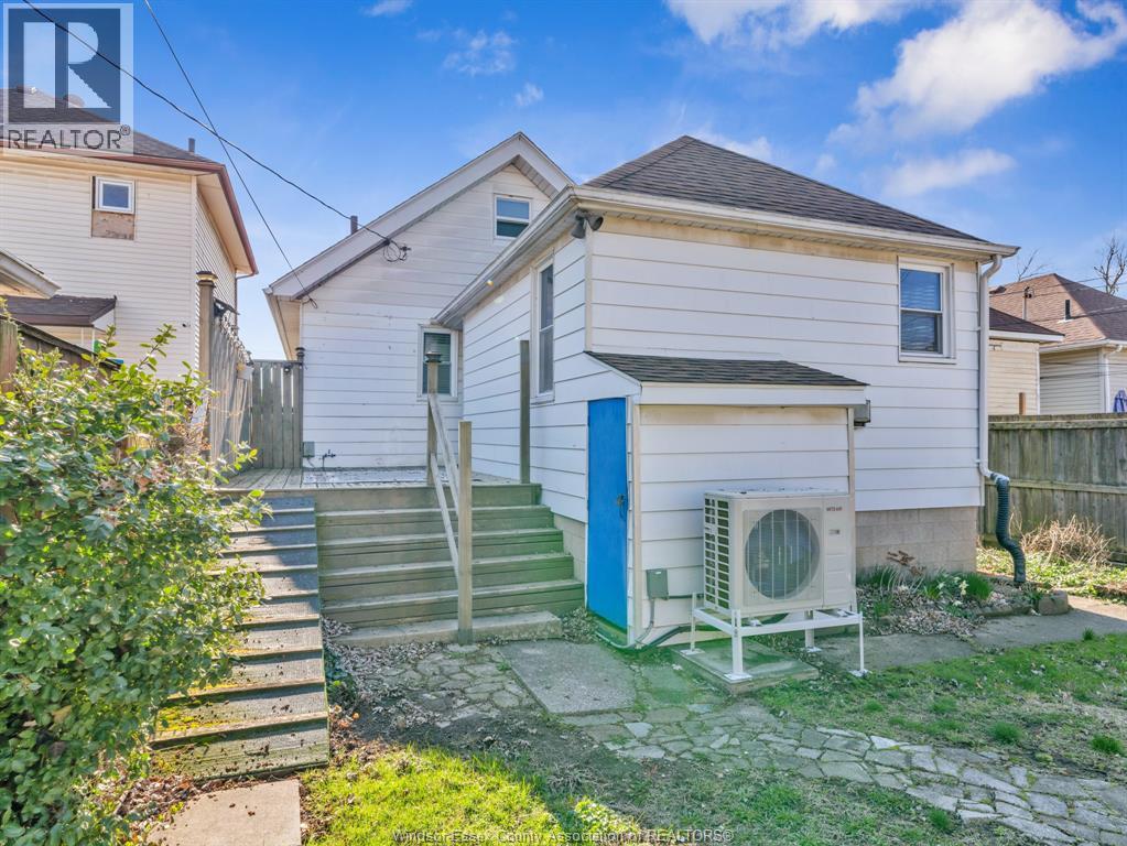 948 Marentette Avenue, Windsor, Ontario  N9A 2A3 - Photo 25 - 26007128