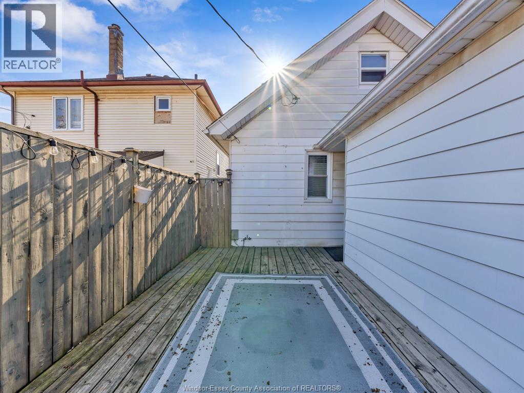 948 Marentette Avenue, Windsor, Ontario  N9A 2A3 - Photo 30 - 26007128