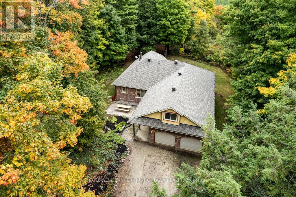 139 Sheil Drive, Drummond/north Elmsley, Ontario  K7H 0G7 - Photo 39 - X12442256