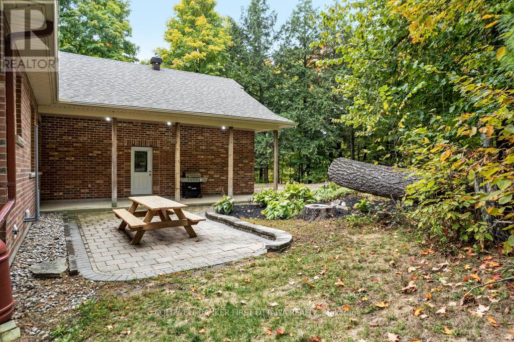139 Sheil Drive, Drummond/north Elmsley, Ontario  K7H 0G7 - Photo 33 - X12442256