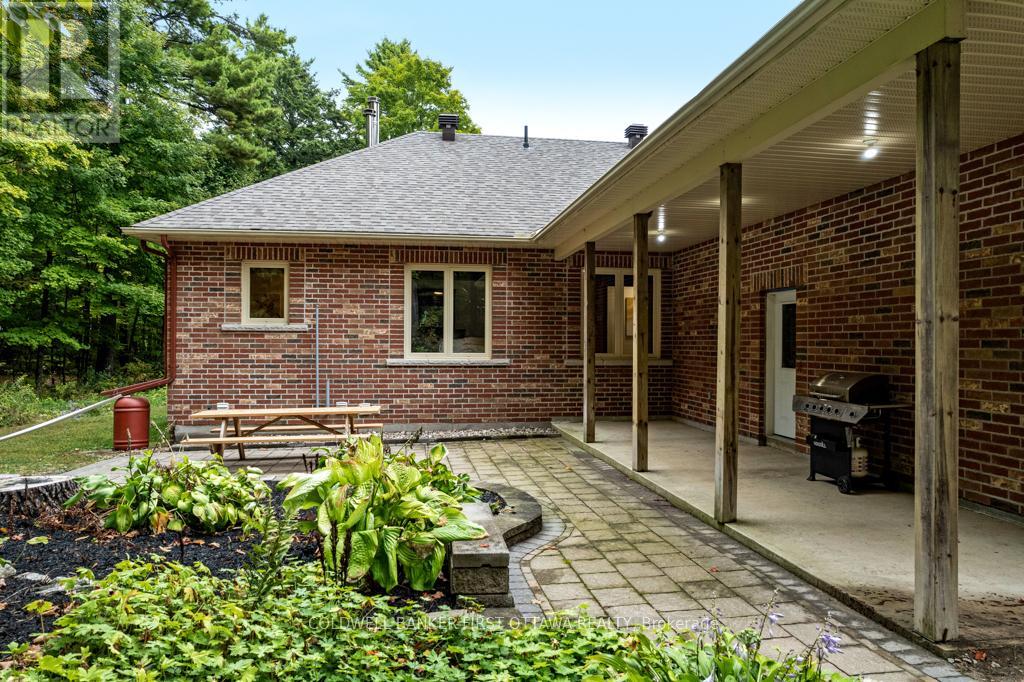 139 Sheil Drive, Drummond/north Elmsley, Ontario  K7H 0G7 - Photo 34 - X12442256