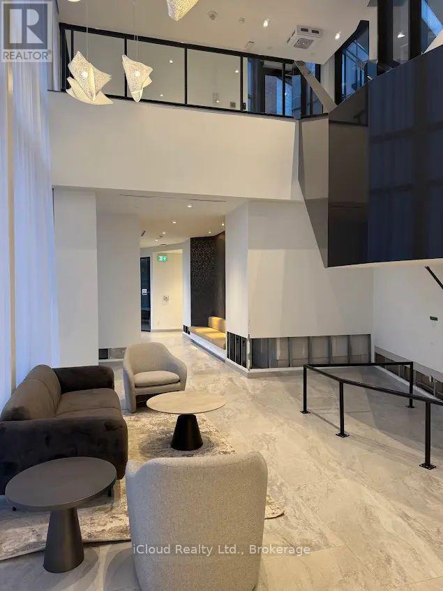 934 - 2 David Eyer Road, Richmond Hill, Ontario  L4S 0N6 - Photo 11 - N12971784