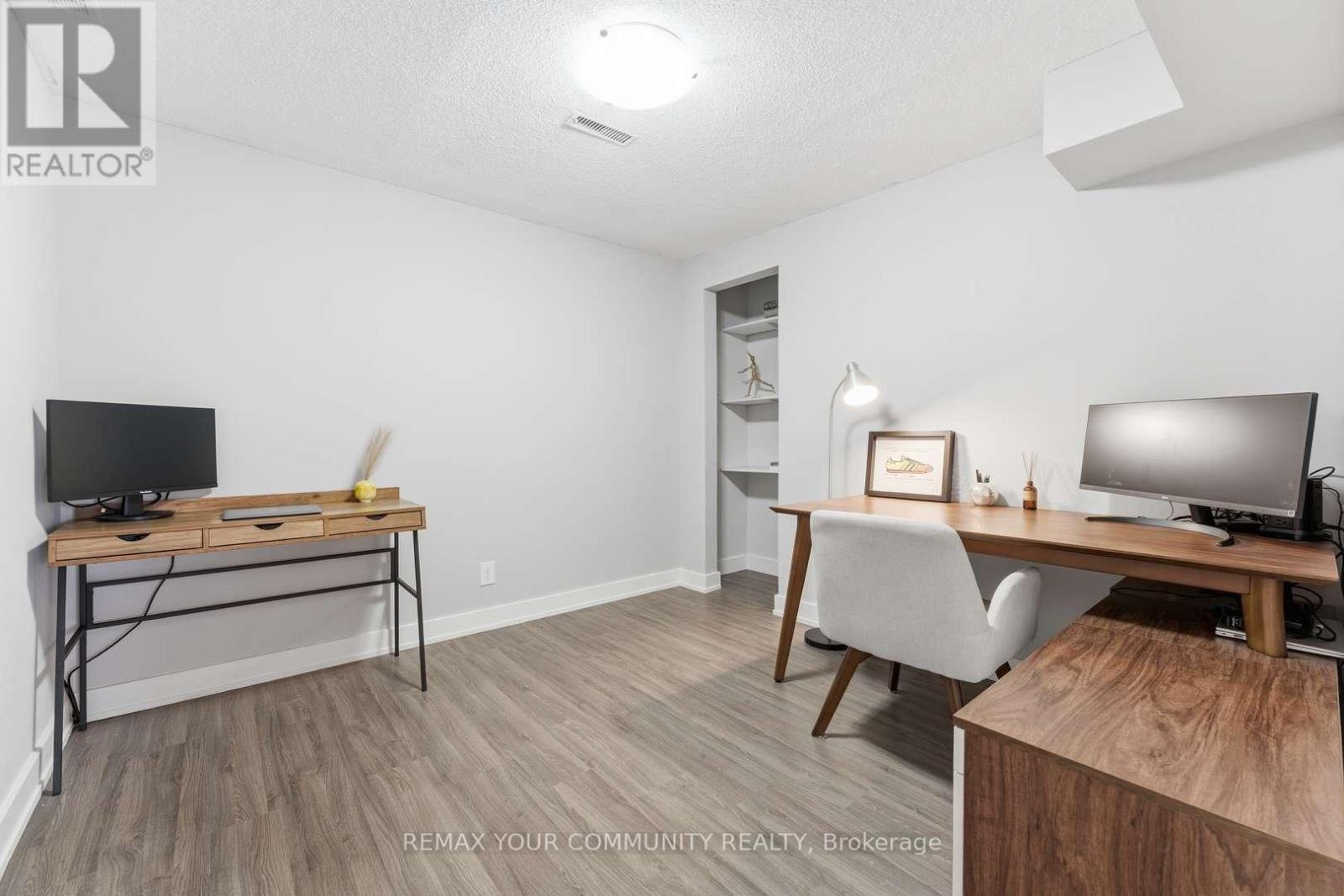 17 Fox Run Lane, Bradford West Gwillimbury (Bradford), Ontario L3Z 2J1 - Photo 27 - N12971786