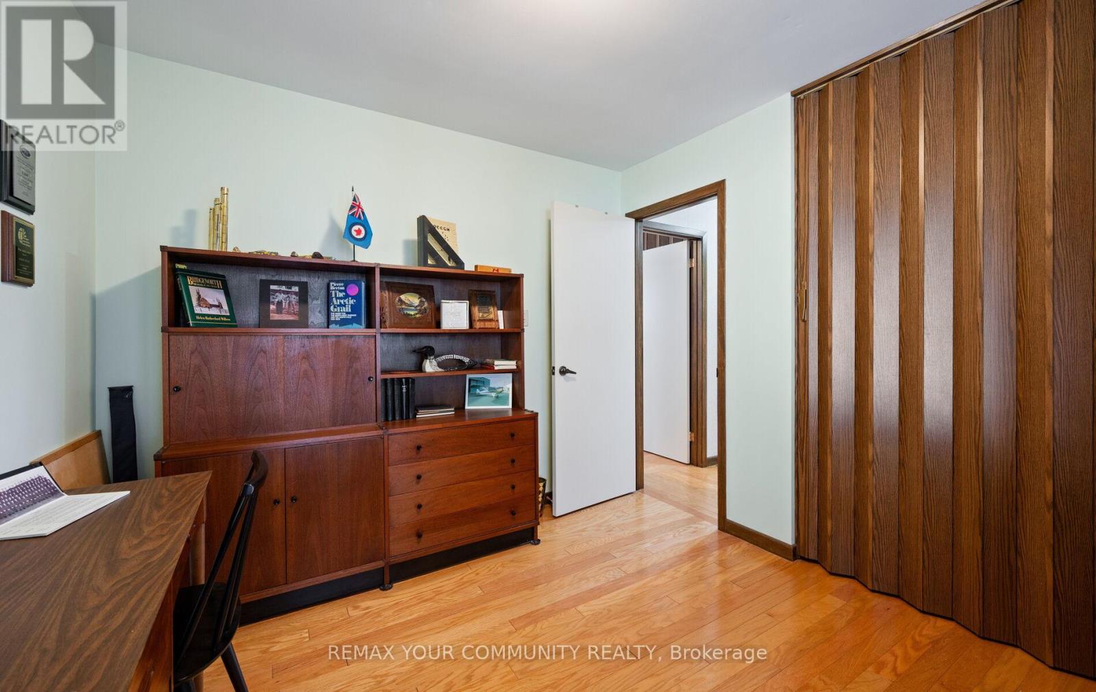 11 Glenview Drive, Aurora, Ontario  L4G 2G7 - Photo 21 - N12971876