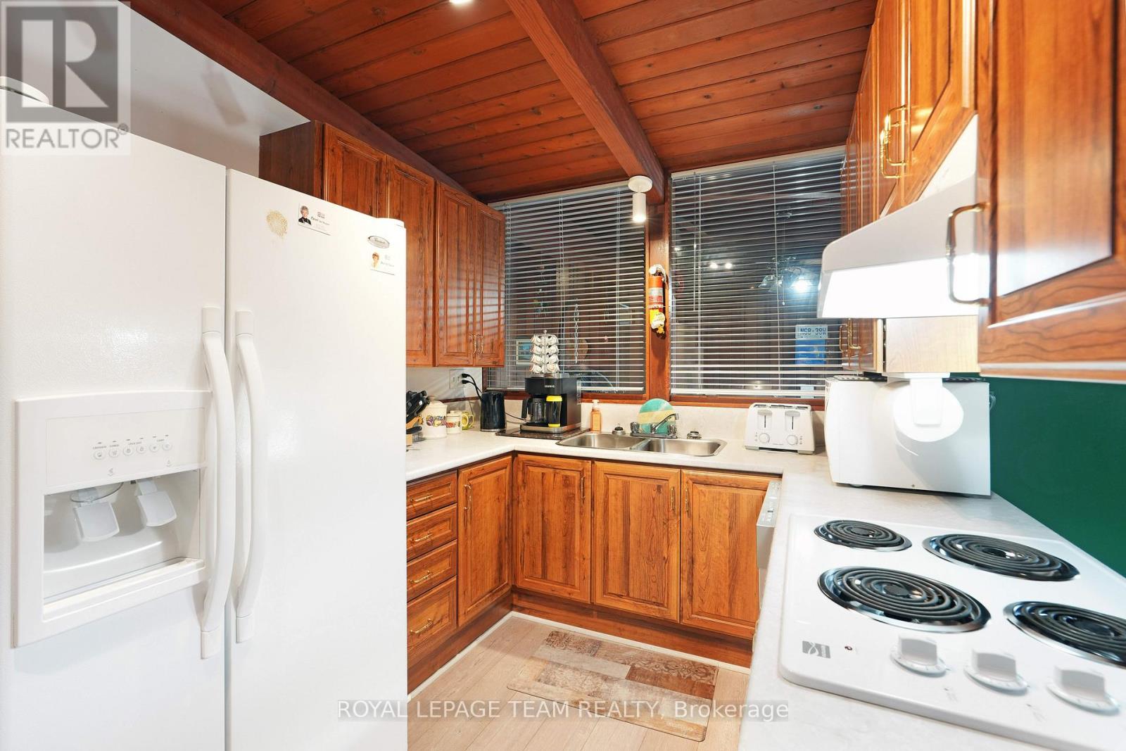 26 Nanaimo Drive, Ottawa, Ontario  K2H 6X7 - Photo 10 - X12964914