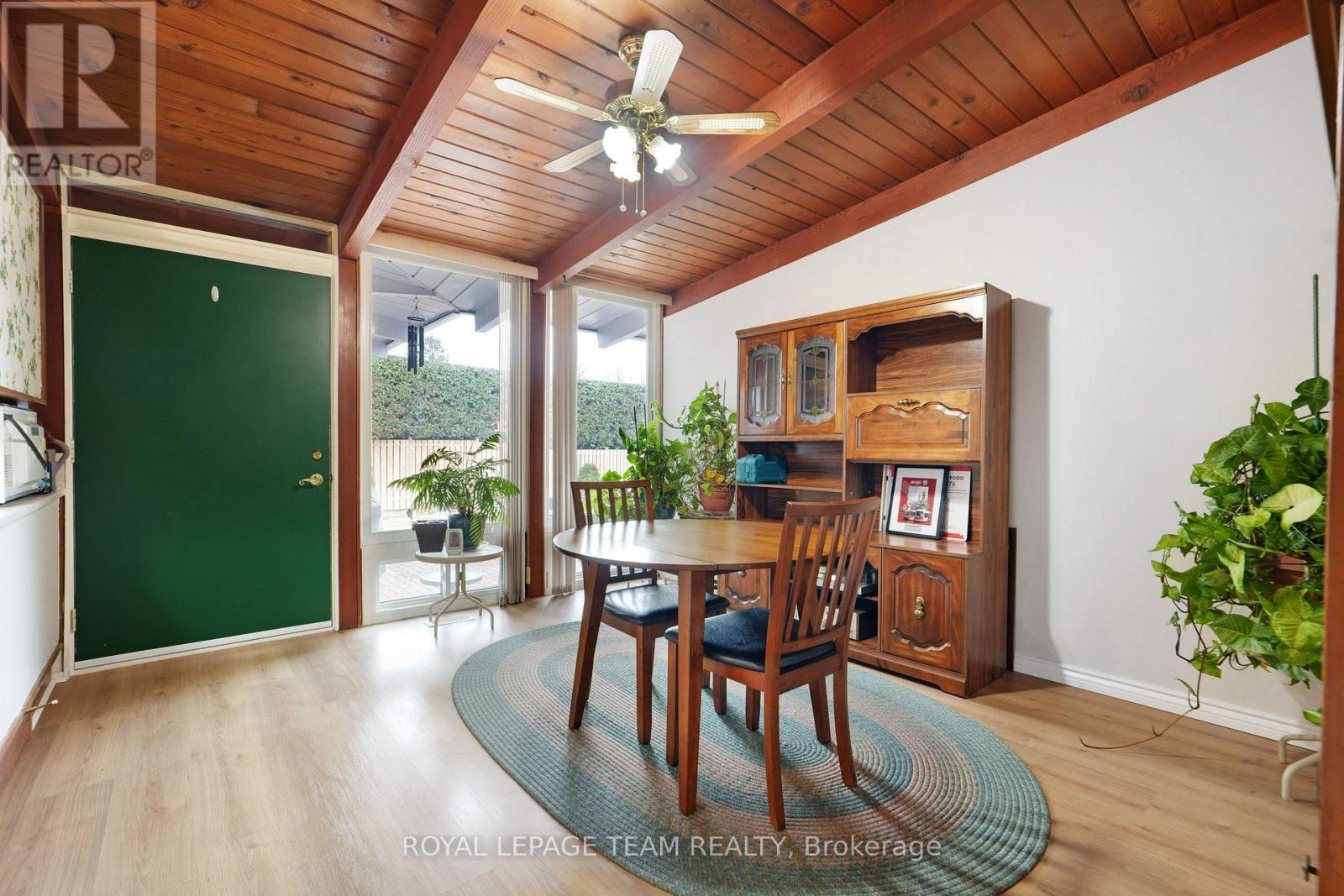 26 Nanaimo Drive, Ottawa, Ontario  K2H 6X7 - Photo 15 - X12964914