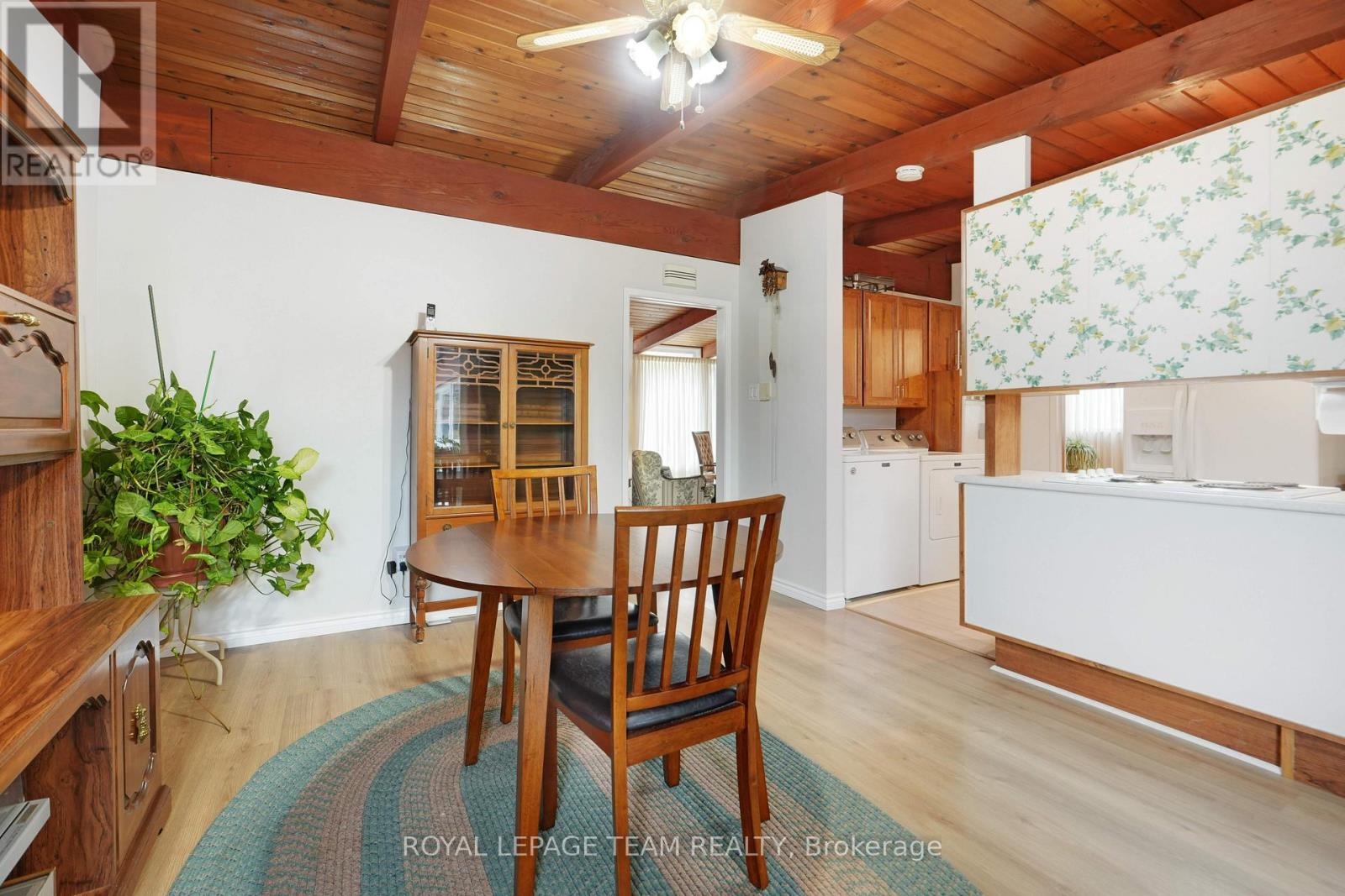 26 Nanaimo Drive, Ottawa, Ontario  K2H 6X7 - Photo 16 - X12964914