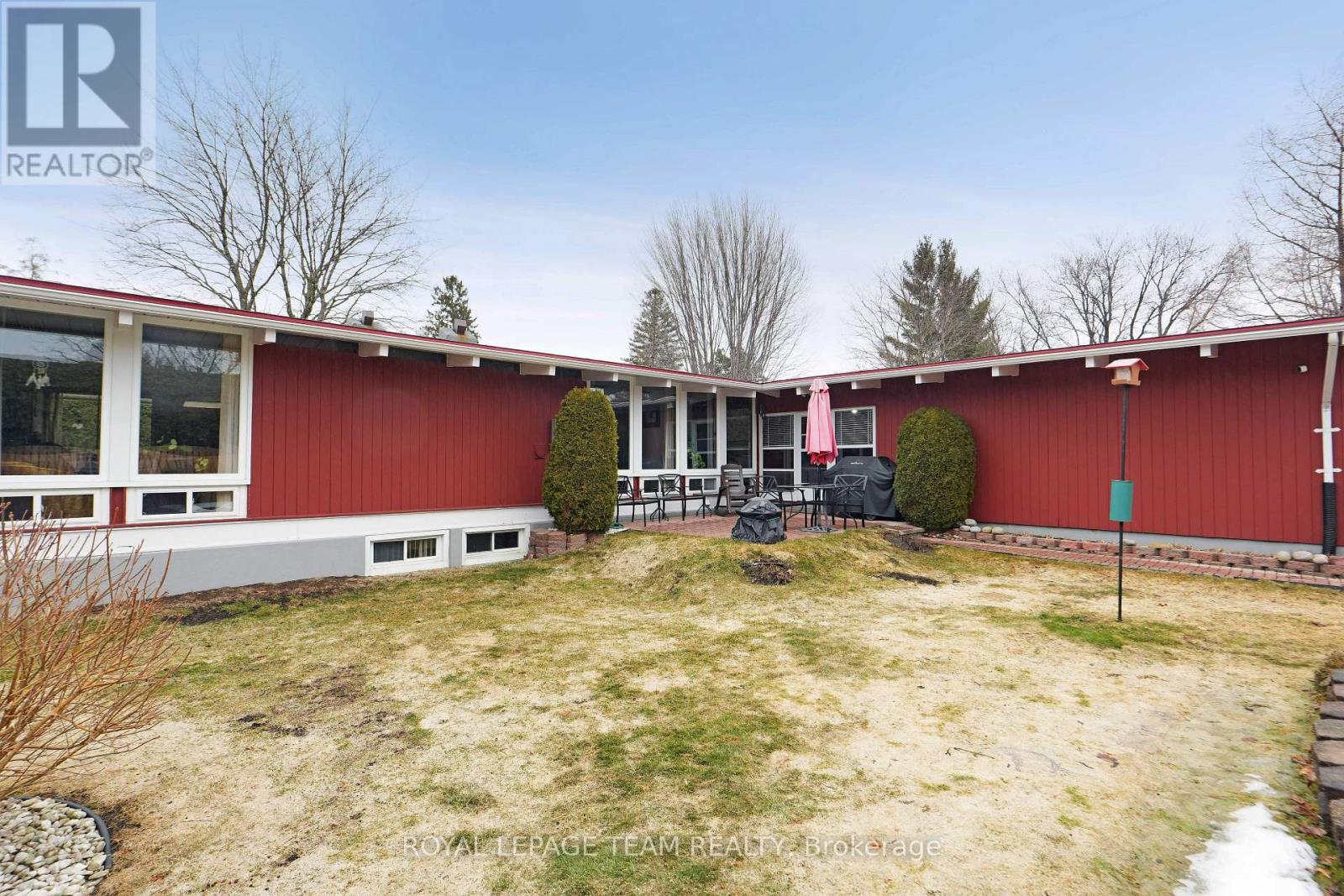 26 Nanaimo Drive, Ottawa, Ontario  K2H 6X7 - Photo 36 - X12964914