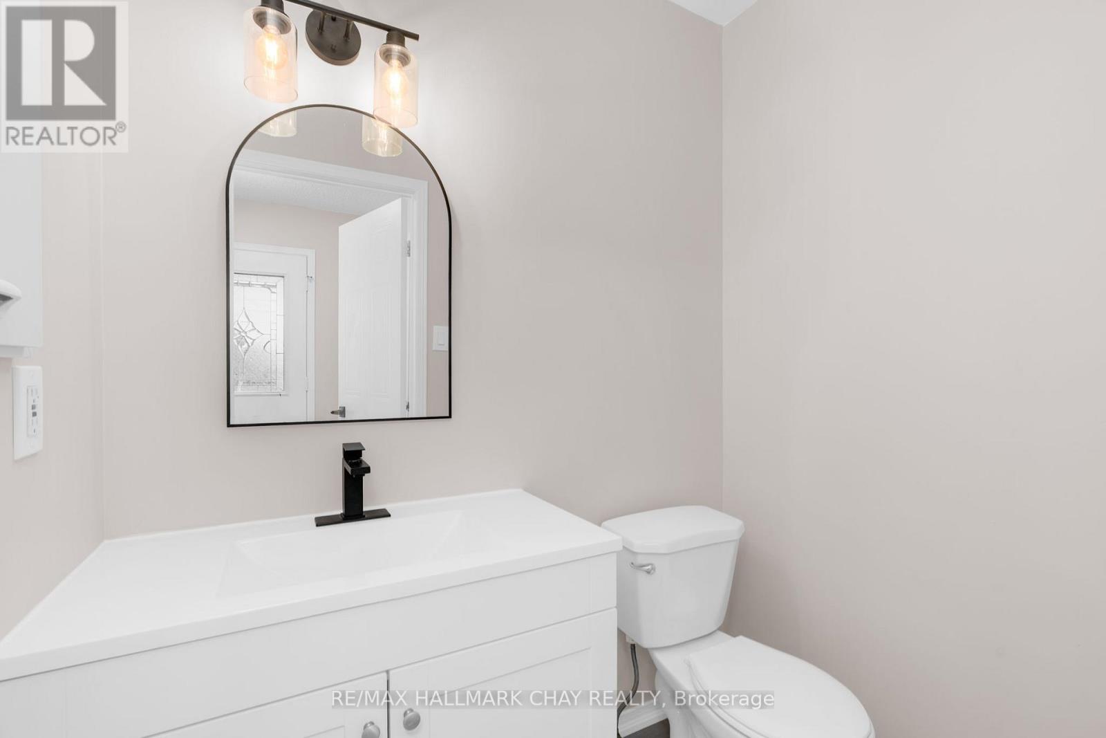 25 Garden Drive, Barrie, Ontario  L4N 5T8 - Photo 10 - S12971762