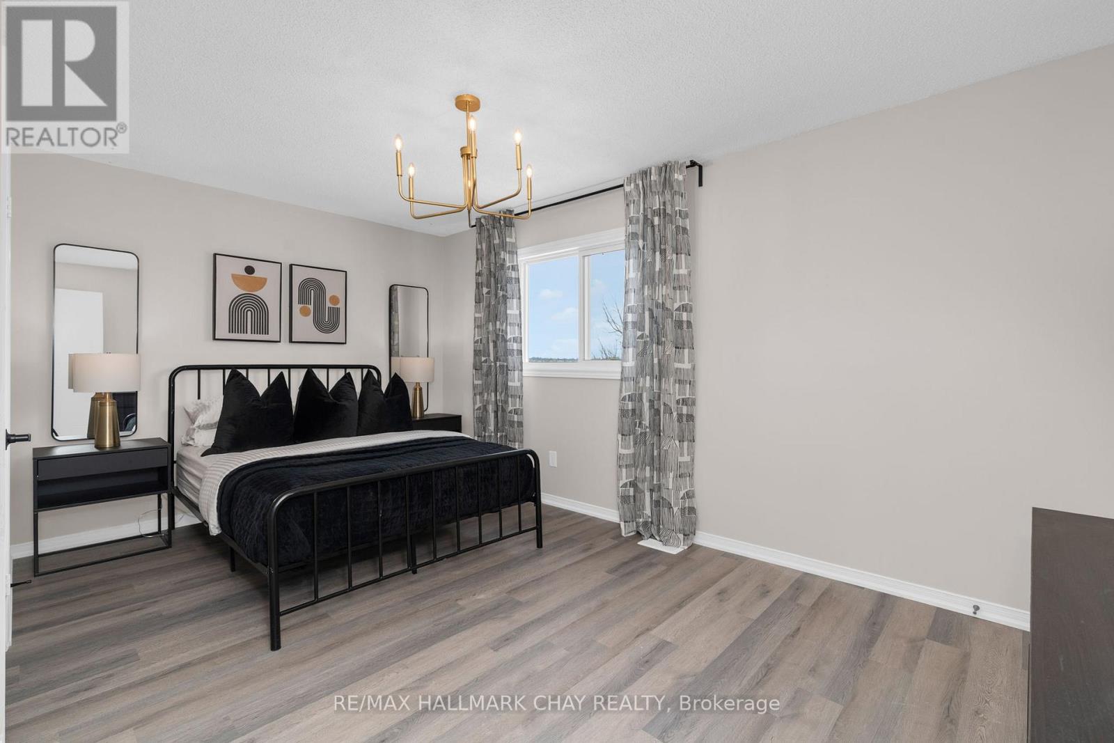 25 Garden Drive, Barrie, Ontario  L4N 5T8 - Photo 14 - S12971762