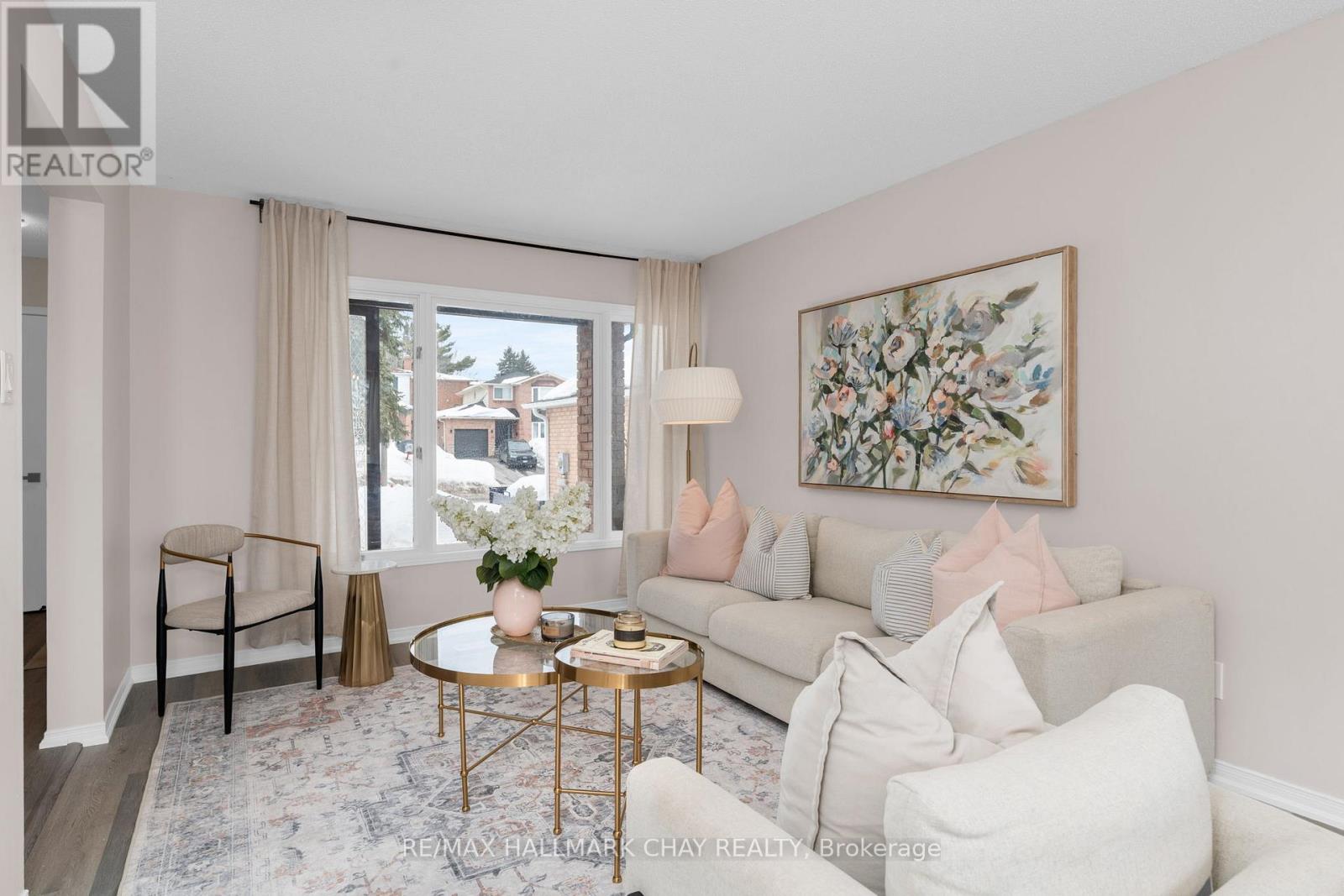 25 Garden Drive, Barrie, Ontario  L4N 5T8 - Photo 2 - S12971762