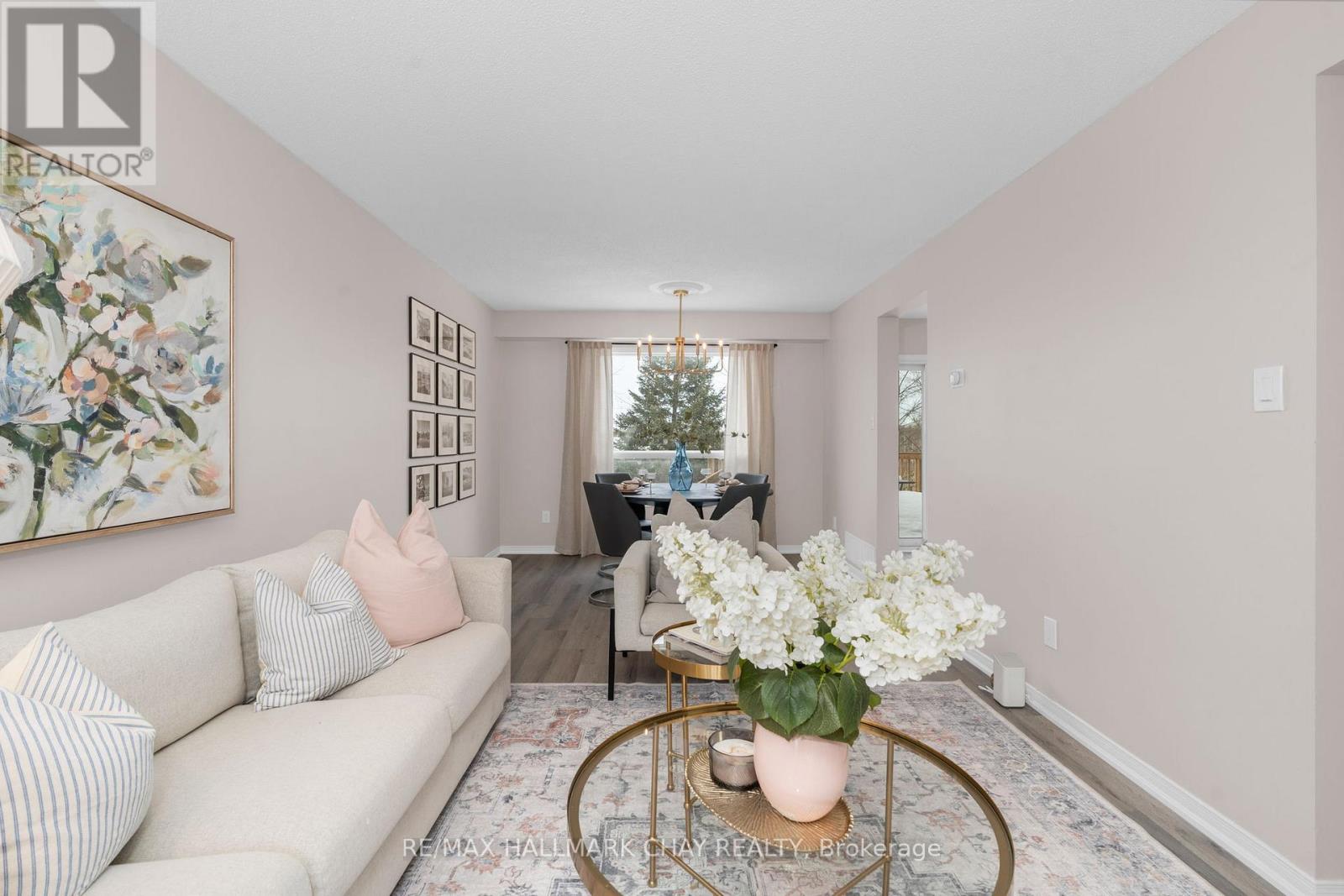 25 Garden Drive, Barrie, Ontario  L4N 5T8 - Photo 4 - S12971762