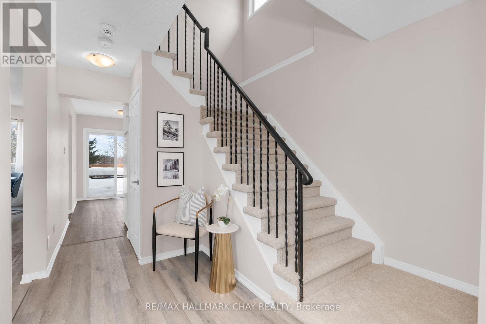 25 Garden Drive, Barrie, Ontario  L4N 5T8 - Photo 9 - S12971762