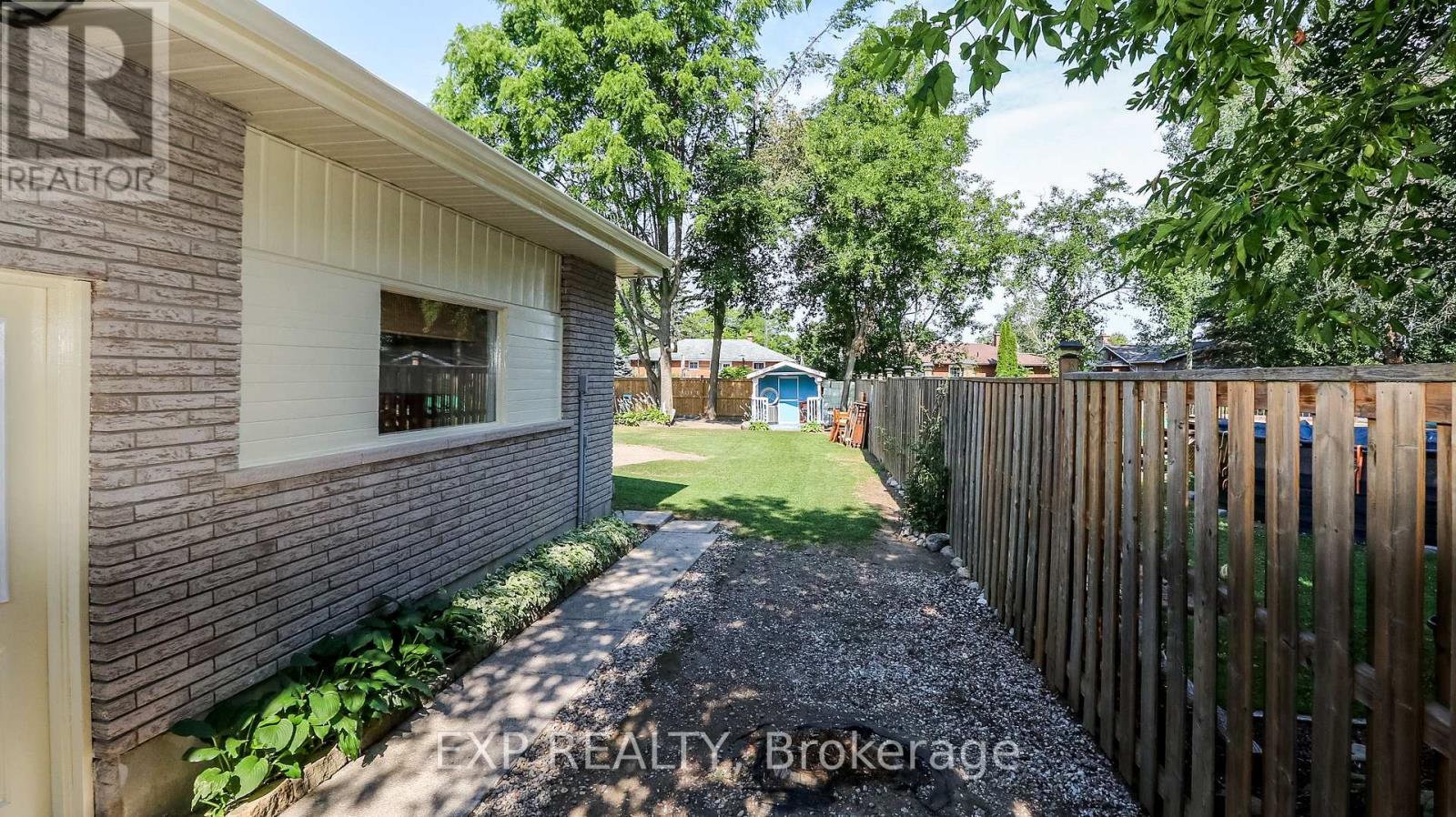 218 Jephson Street, Tay (Victoria Harbour), Ontario  L0K 2A0 - Photo 8 - S12971778