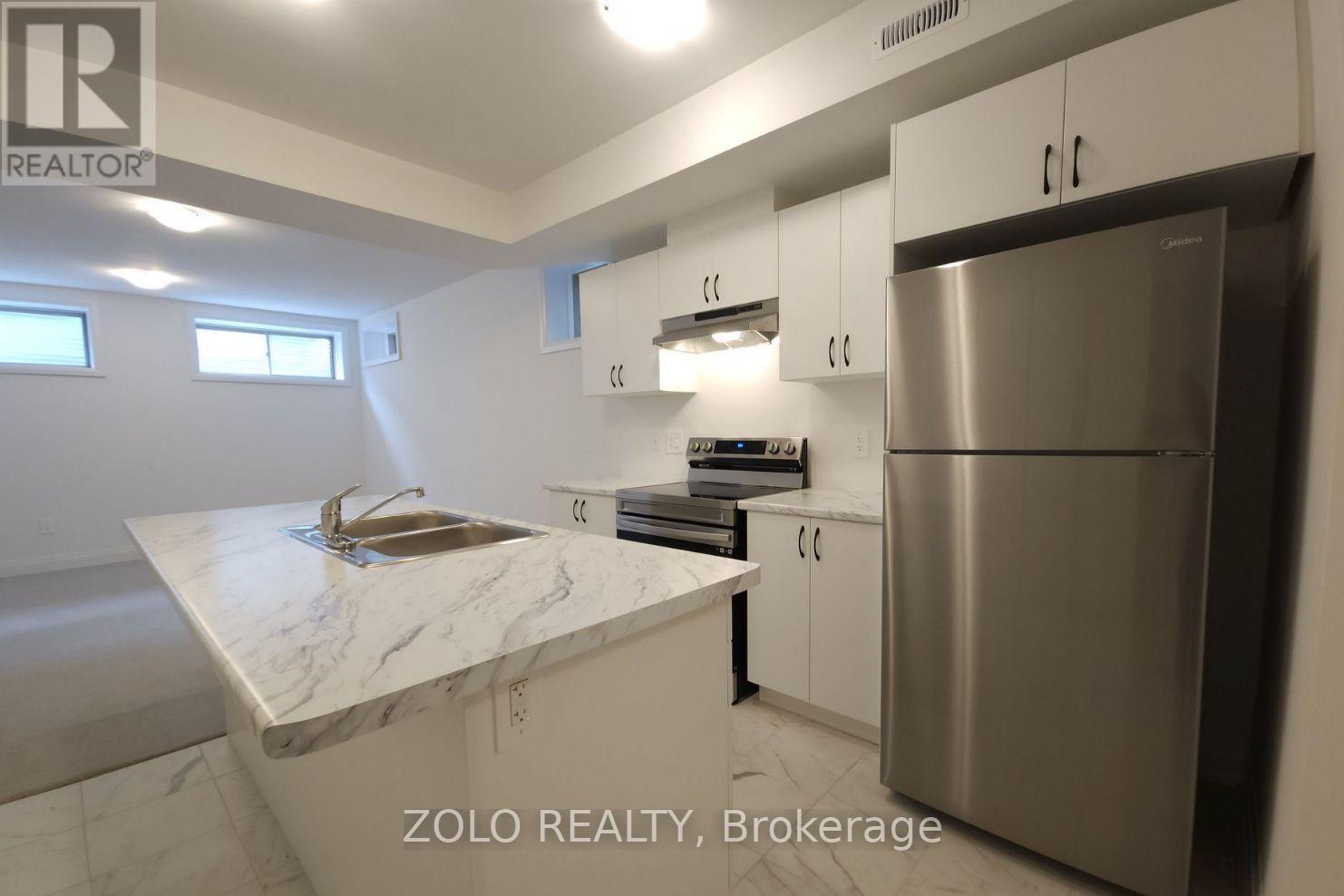 Lower - 122 Franklin Trail, Barrie, Ontario  L9J 0J2 - Photo 4 - S12971910