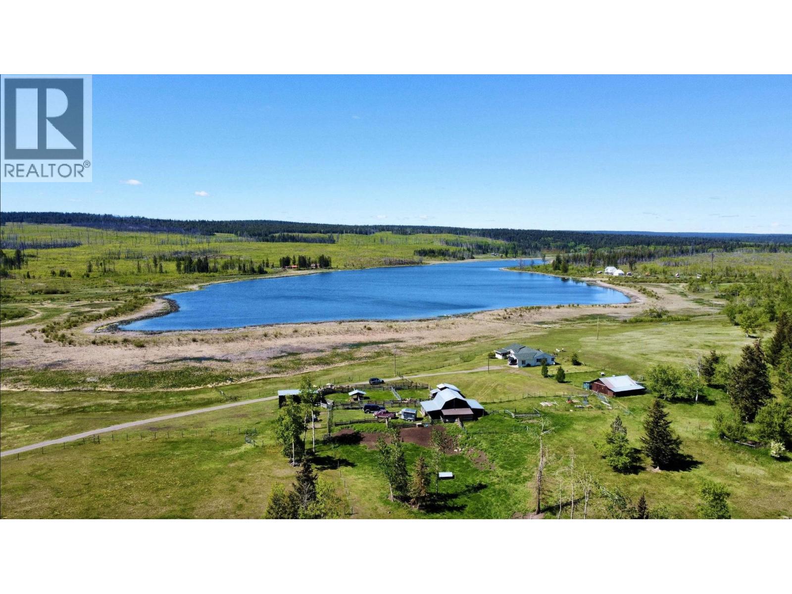5028 ABEL LAKE ROAD, 100 Mile House, British Columbia