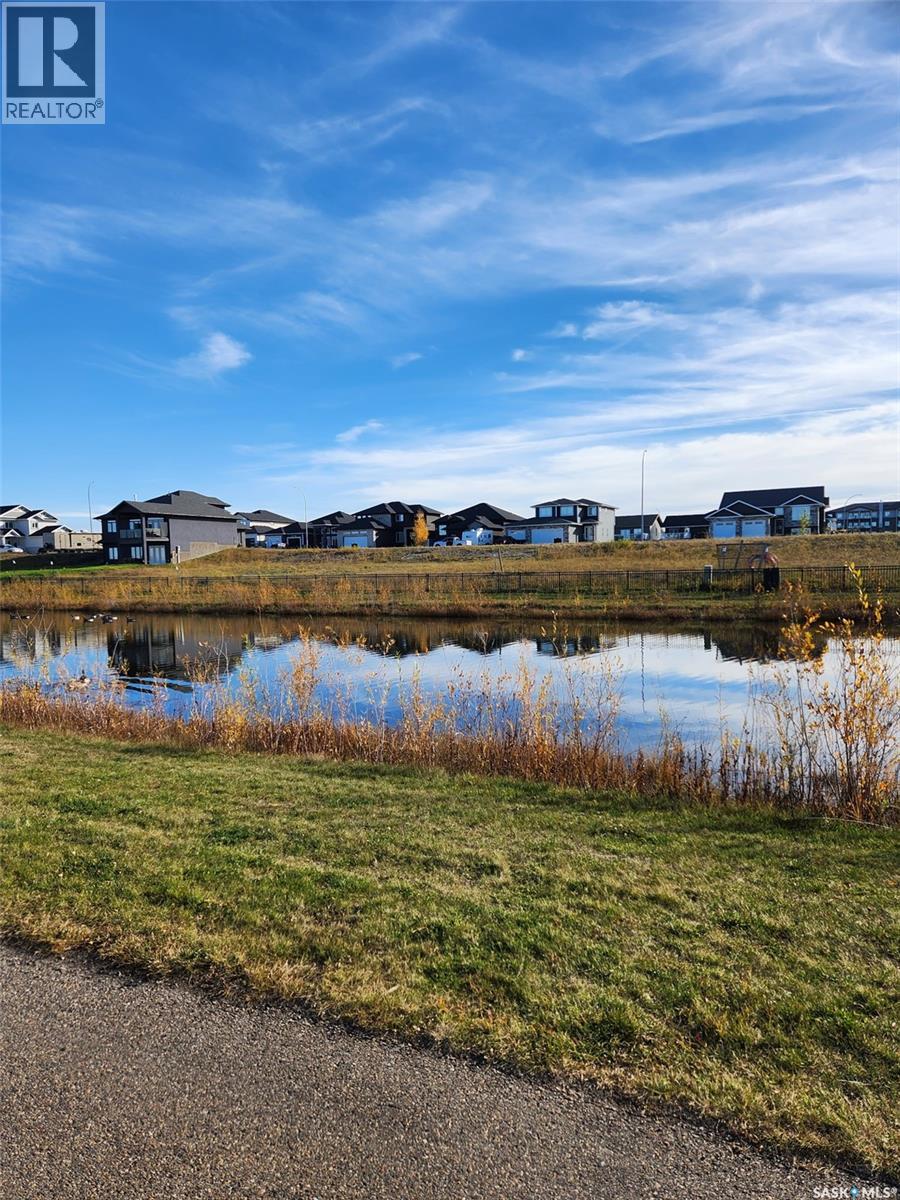 1020 3rd Street N, Martensville, Saskatchewan  S0K 2T0 - Photo 4 - SK016221