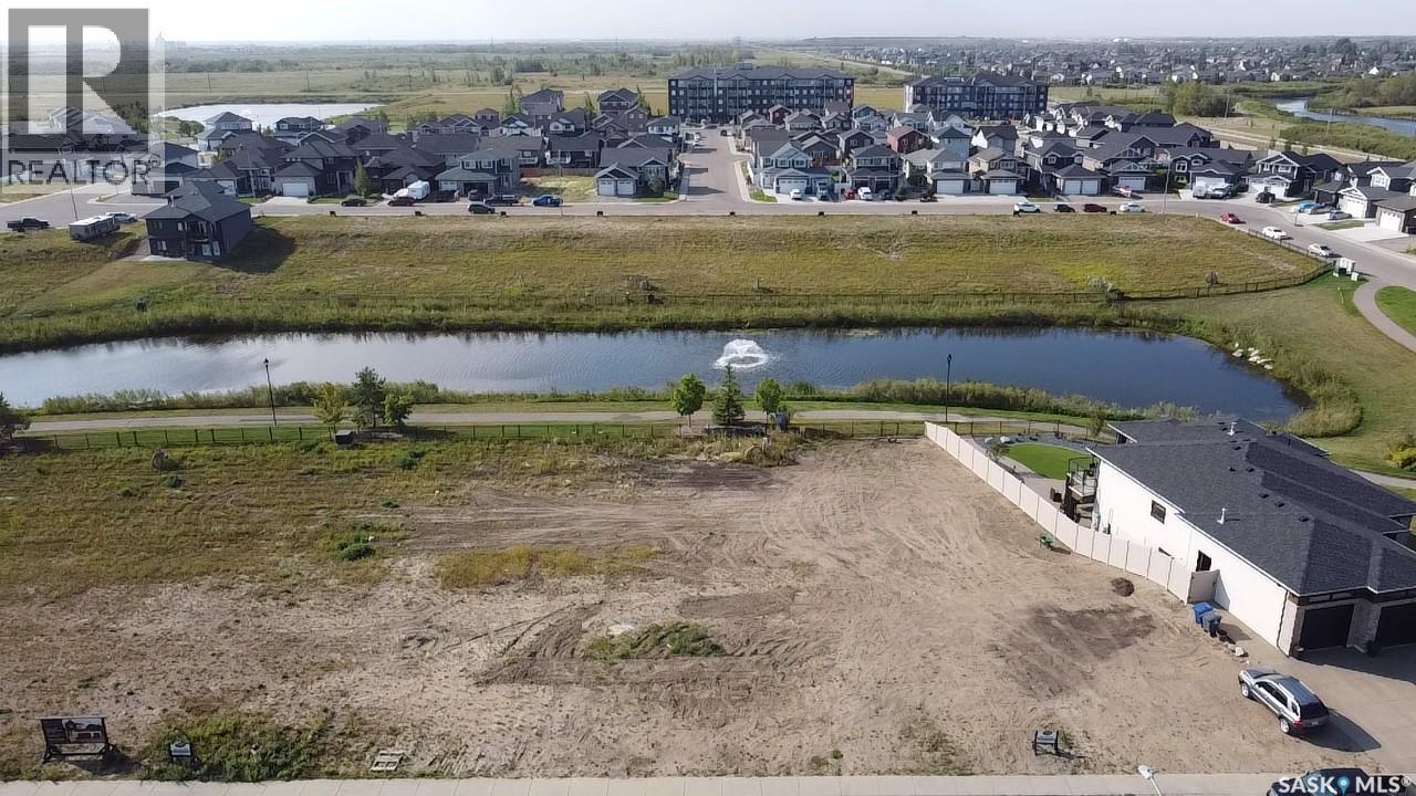 1020 3rd Street N, Martensville, Saskatchewan  S0K 2T0 - Photo 2 - SK016221