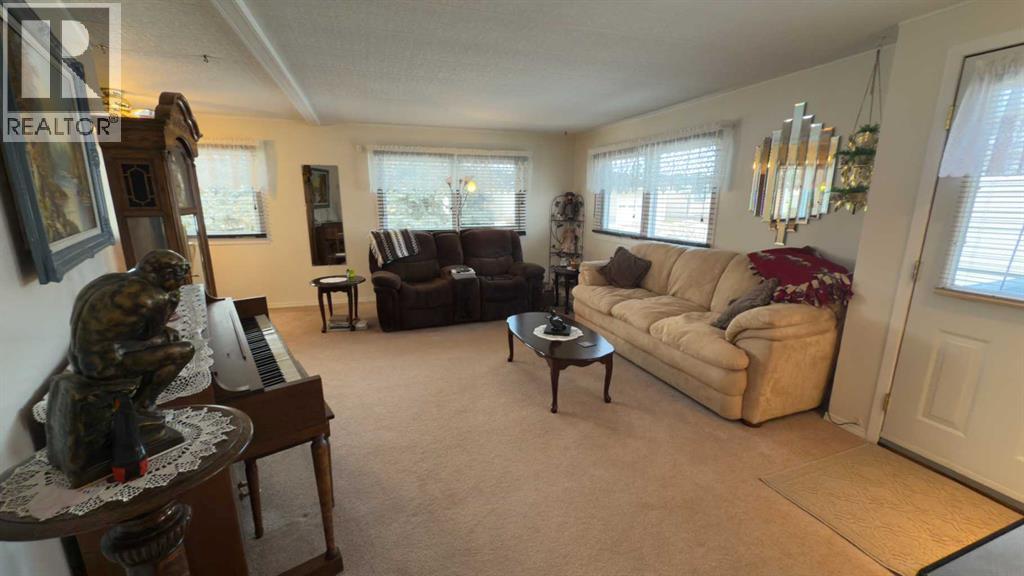 313 3 Avenue E, Hanna, Alberta  T0J 1P0 - Photo 12 - A2291761