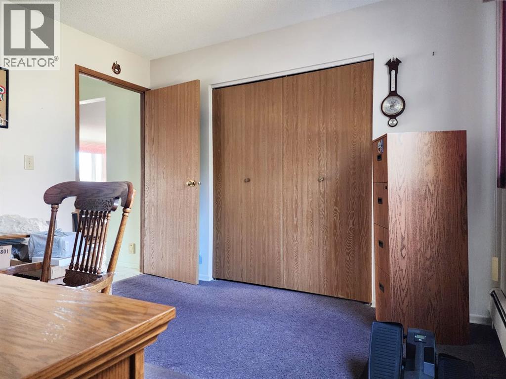 112 43 Avenue W, Claresholm, Alberta  T0L 0T0 - Photo 15 - A2273845