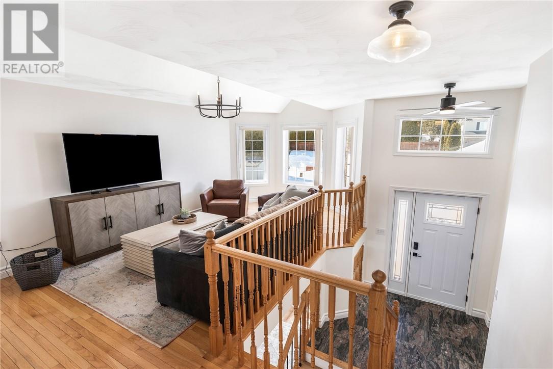 105 Gardenvale Court, Sudbury, Ontario  P3A 5X1 - Photo 9 - 2127037