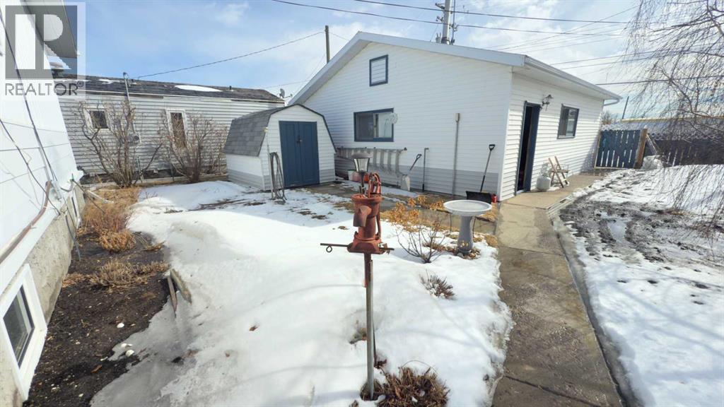 313 3 Avenue E, Hanna, Alberta  T0J 1P0 - Photo 41 - A2291761