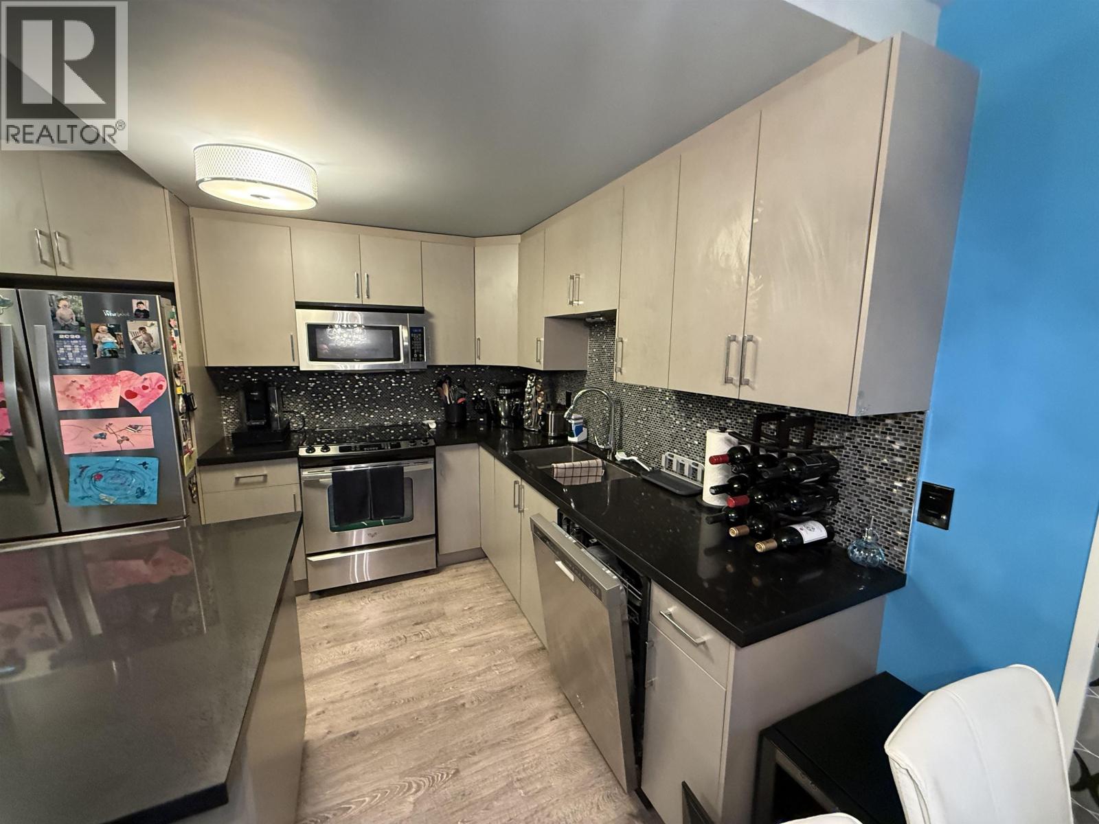 117 2416 W 3rd Avenue, Vancouver, British Columbia  V6K 1L8 - Photo 5 - R3108381