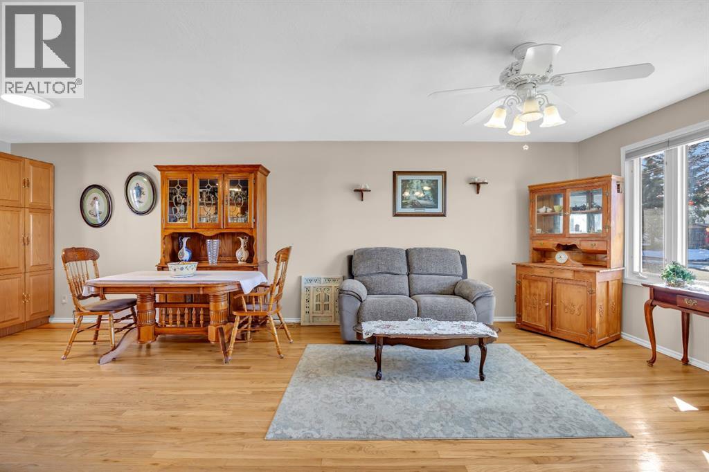 36 Alpine Crescent SE, Airdrie, Alberta  T4B 1K8 - Photo 5 - A2297886