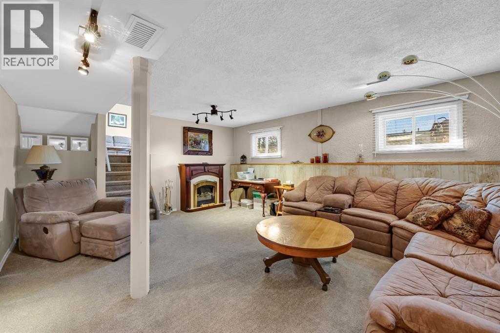 36 Alpine Crescent SE, Airdrie, Alberta  T4B 1K8 - Photo 21 - A2297886