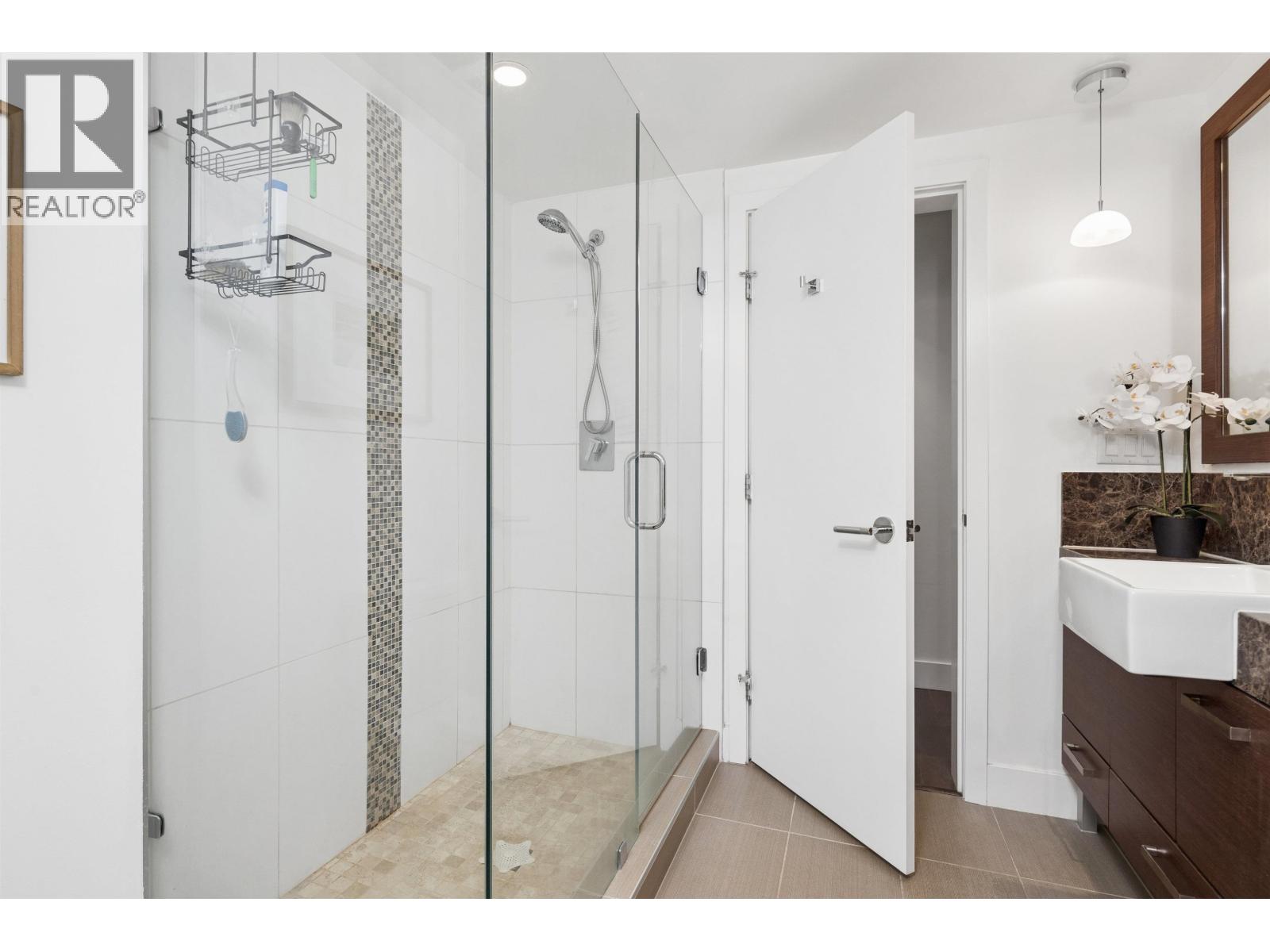 406 210 W 13 Street, North Vancouver, British Columbia  V7M 1N7 - Photo 16 - R3108370