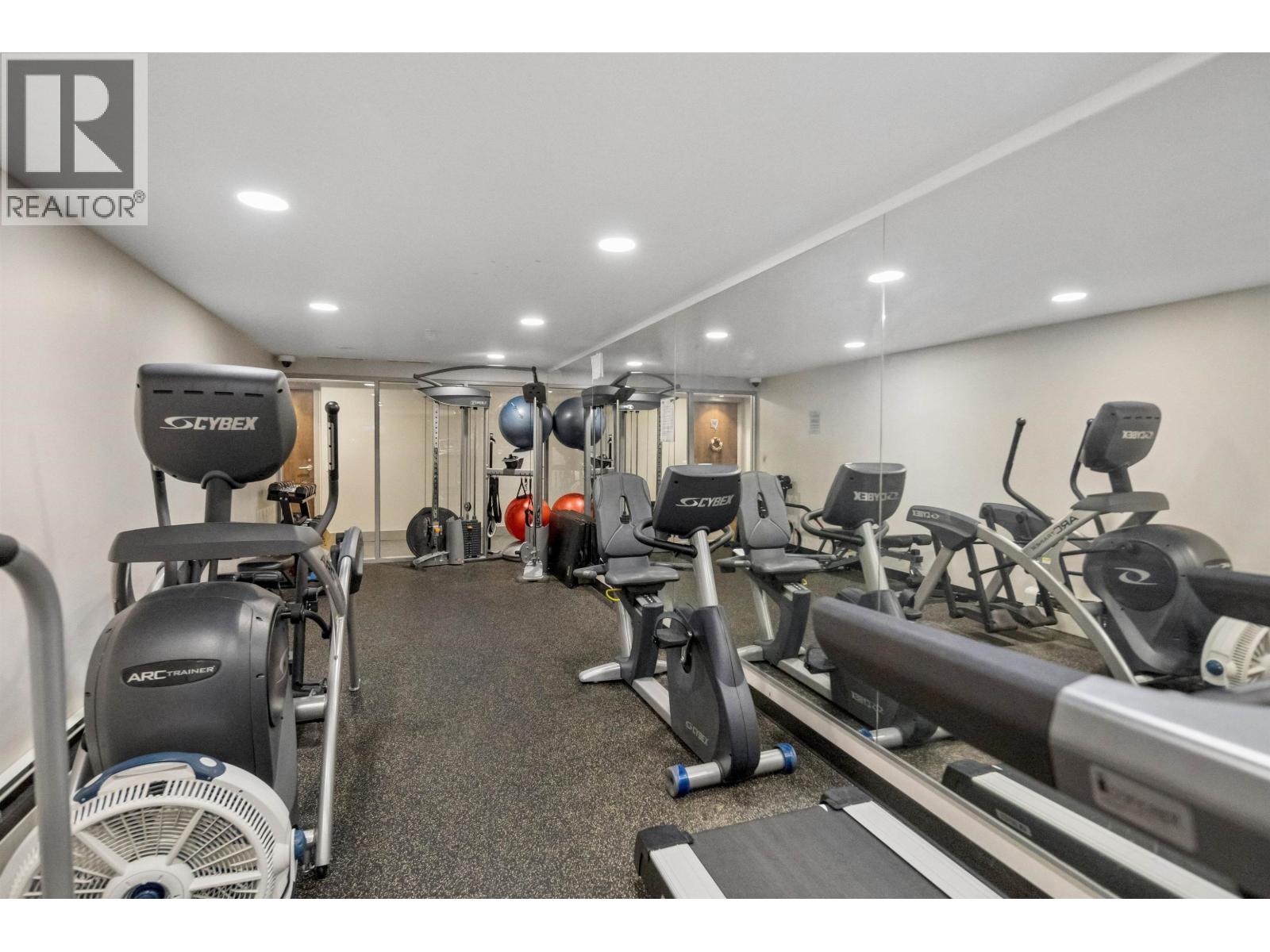 406 210 W 13 Street, North Vancouver, British Columbia  V7M 1N7 - Photo 19 - R3108370