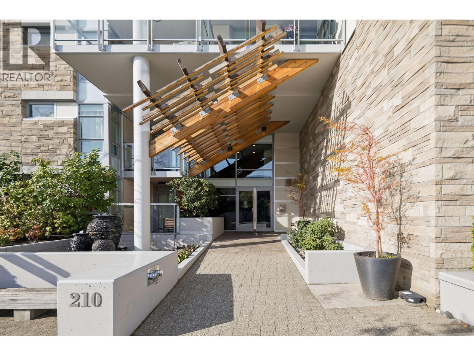 406 210 W 13 Street, North Vancouver, British Columbia  V7M 1N7 - Photo 25 - R3108370