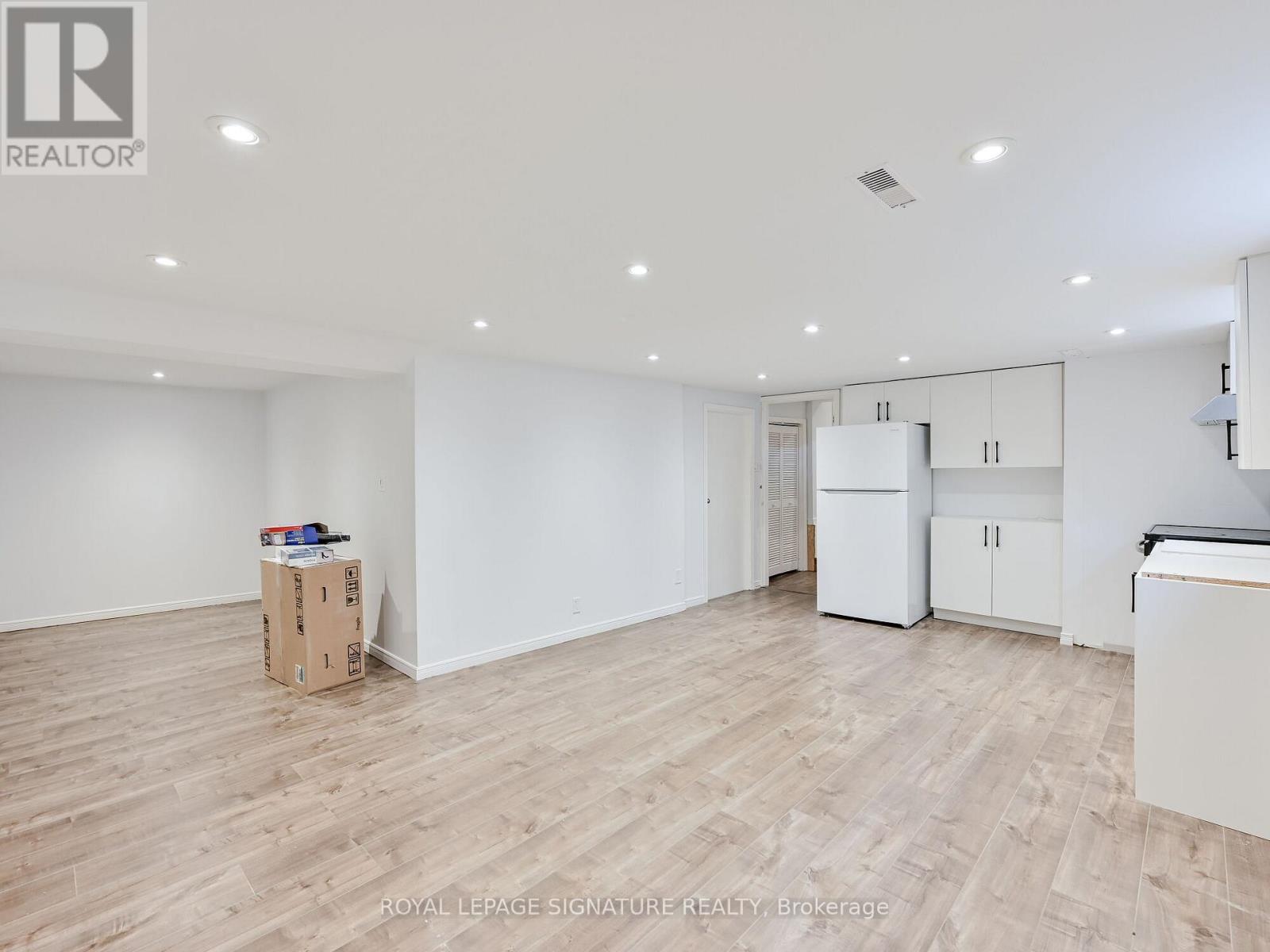 1195 Chada Avenue, Mississauga, Ontario  L5C 1P8 - Photo 33 - W12971760